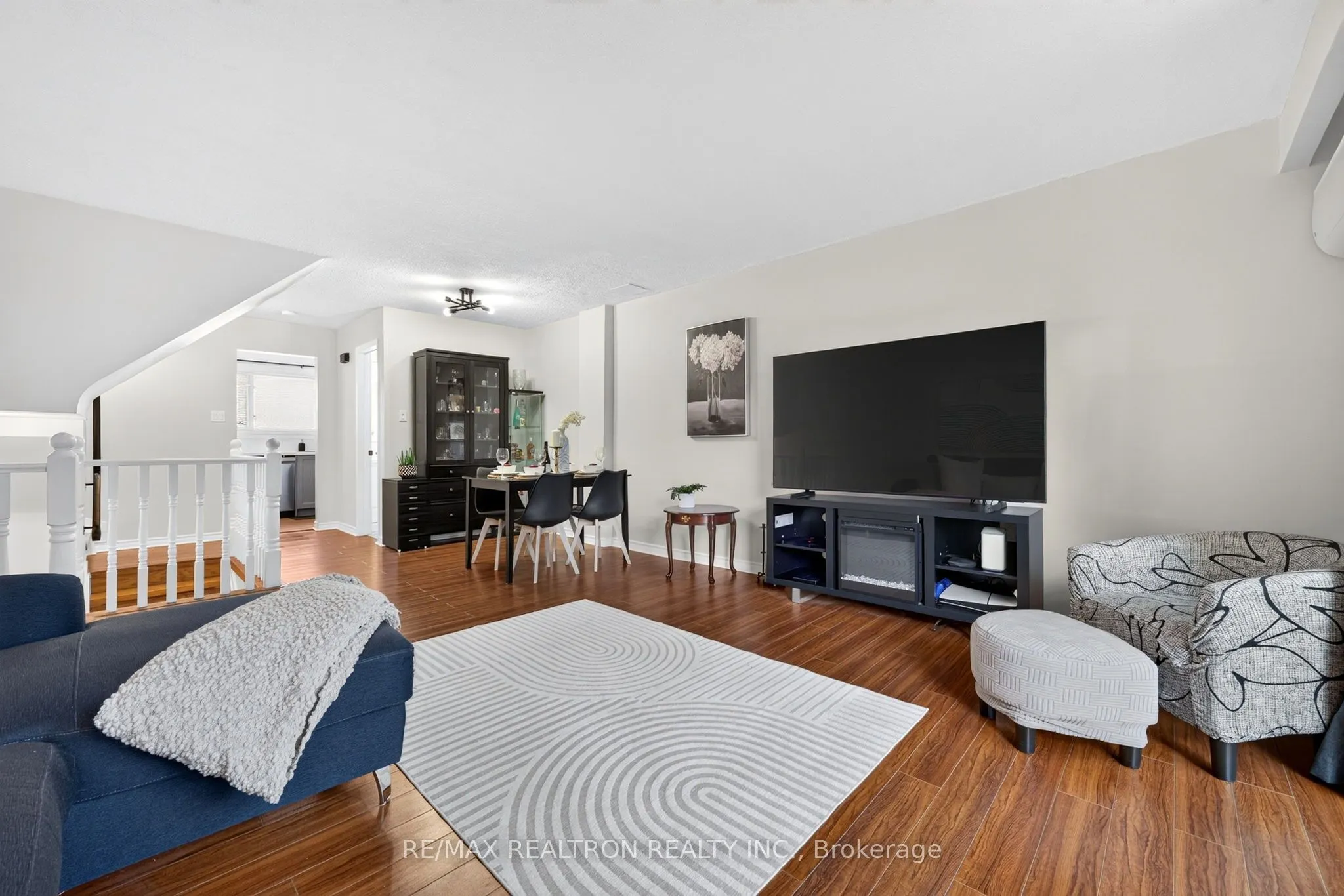 1185 Birchmount Road #5