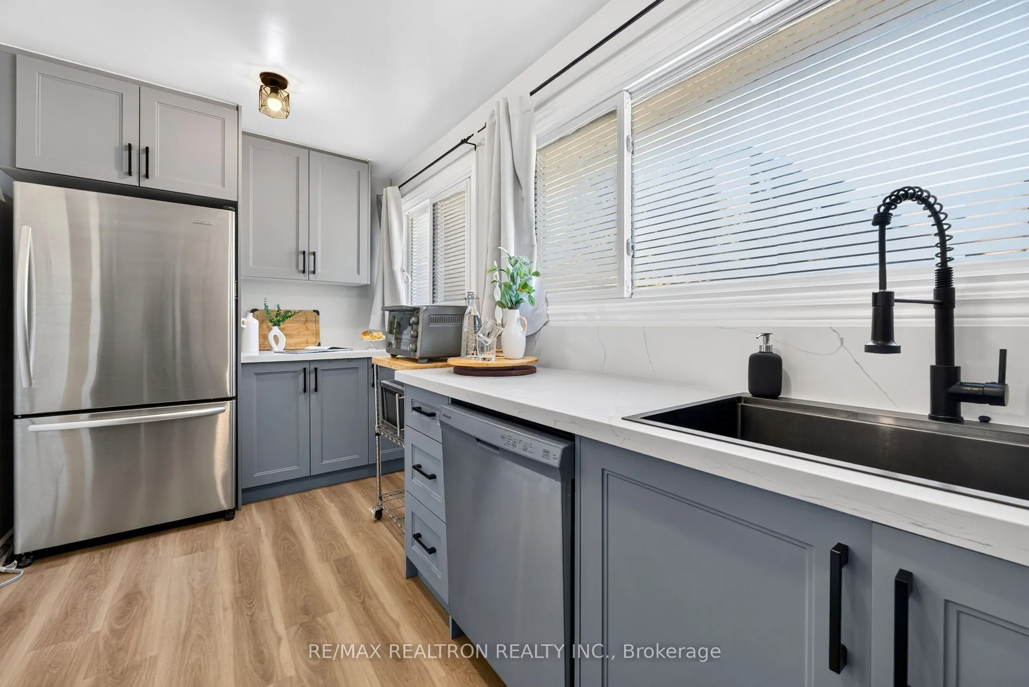 1185 Birchmount Road #5