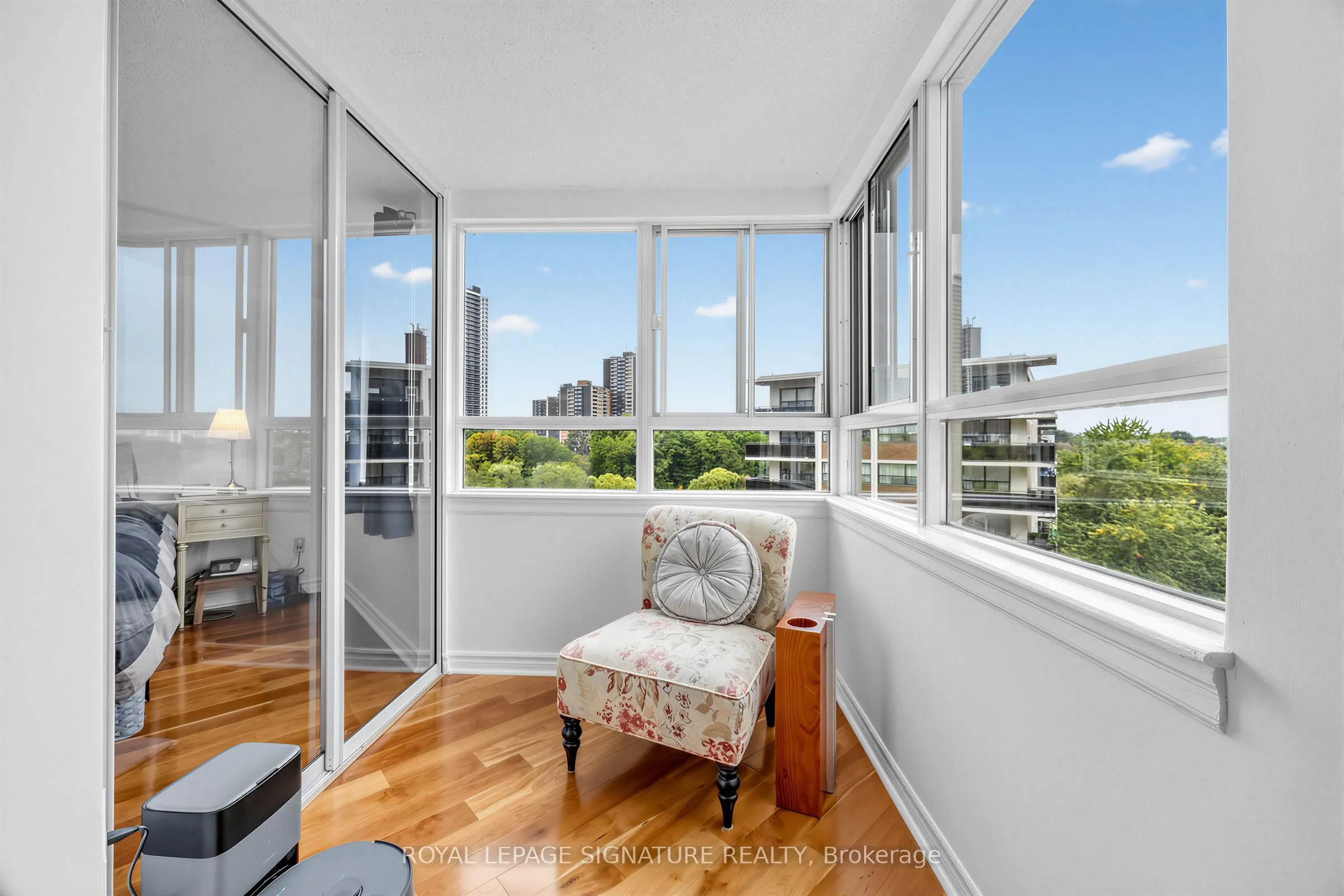 4 Park Vista #1006