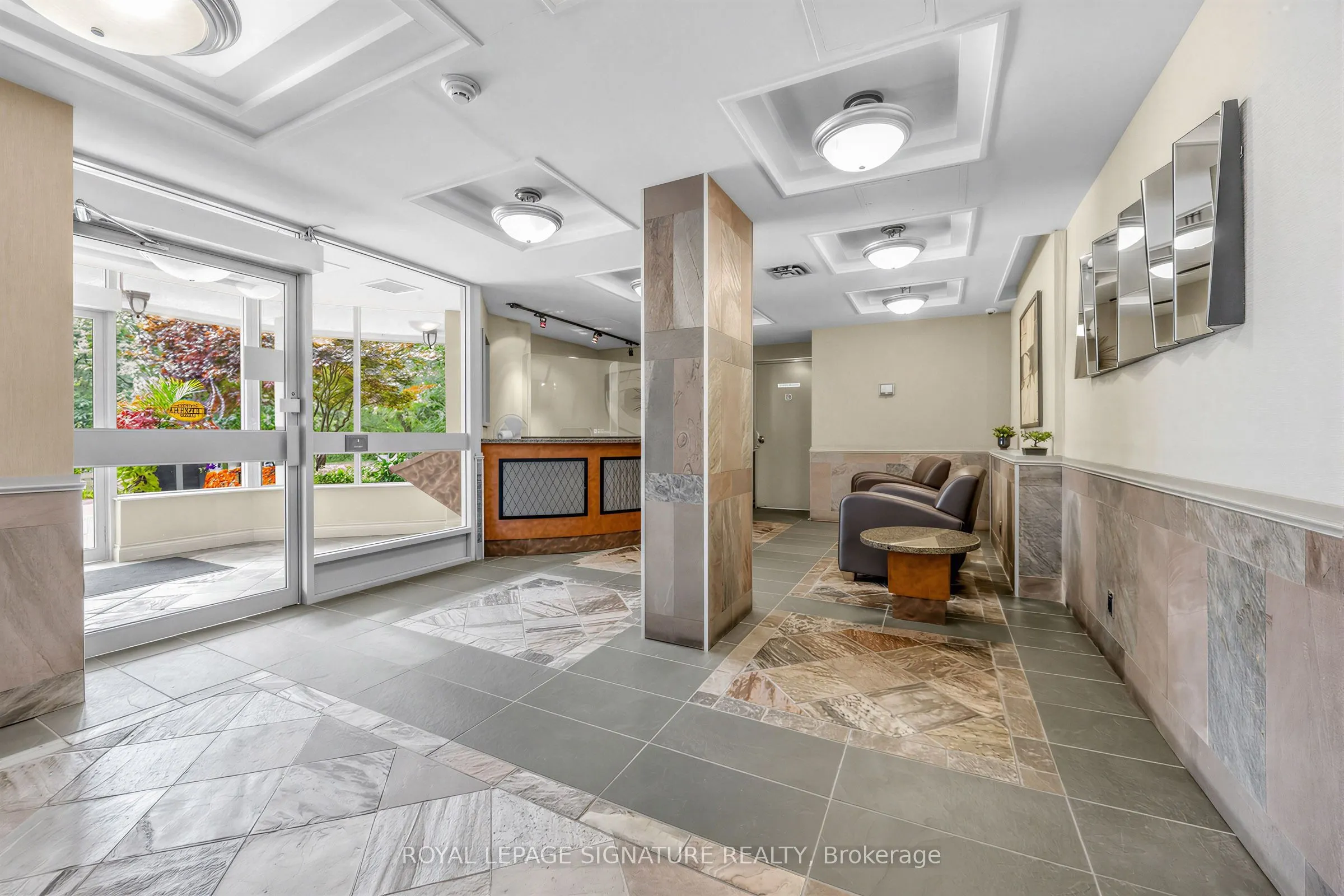 4 Park Vista #1006