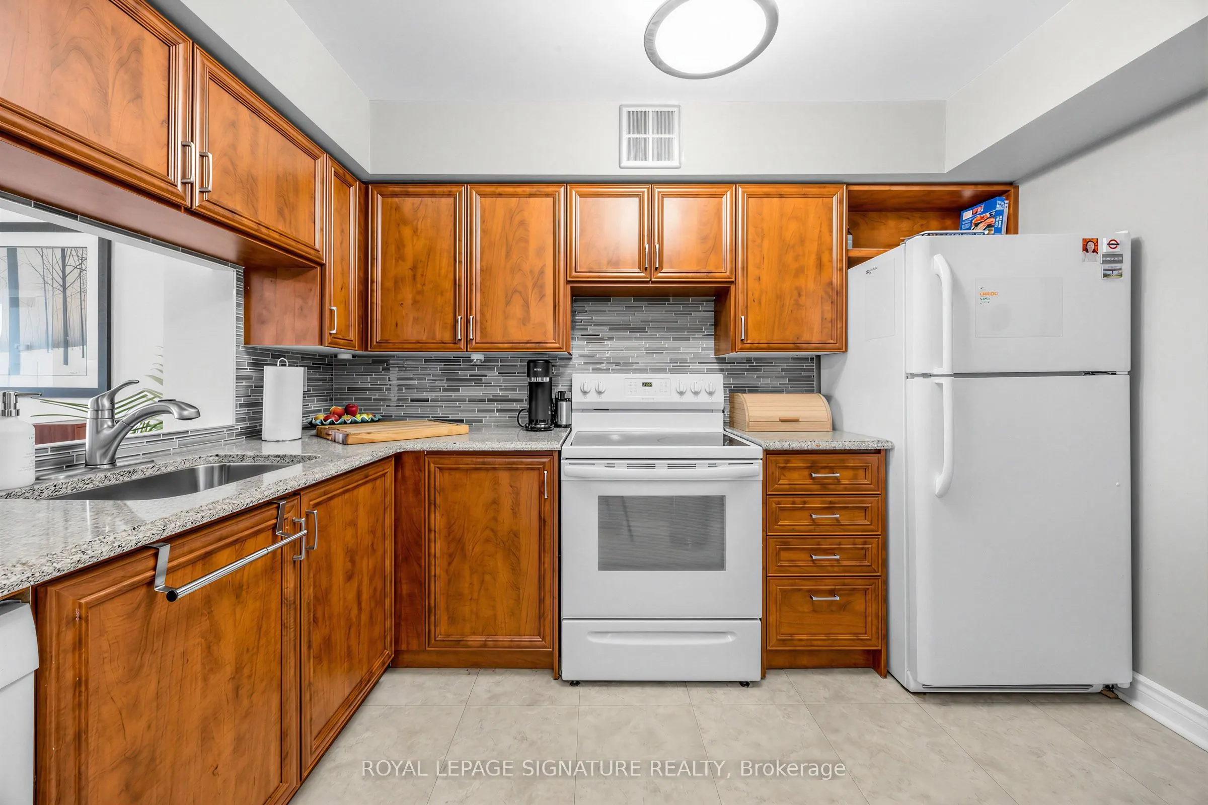 4 Park Vista #1006