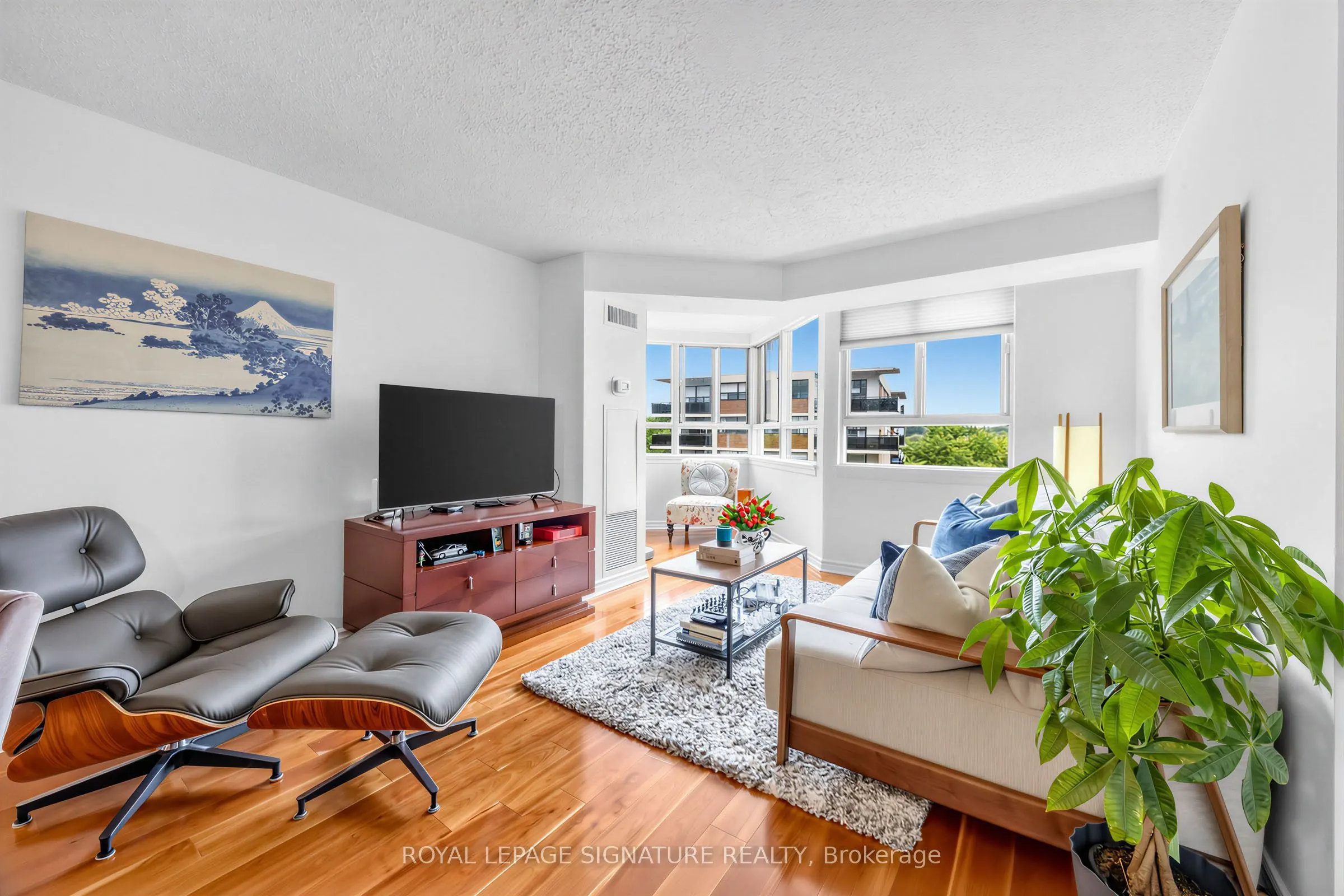 4 Park Vista #1006