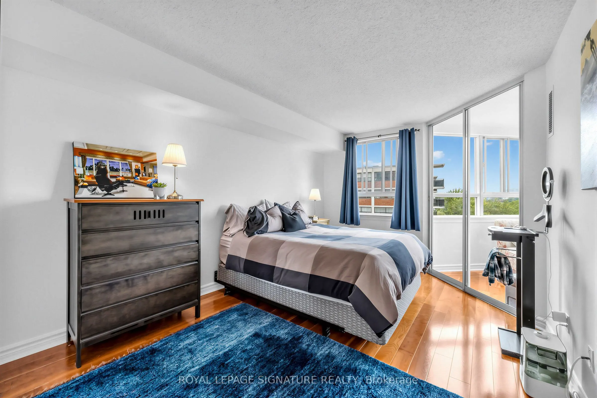 4 Park Vista #1006