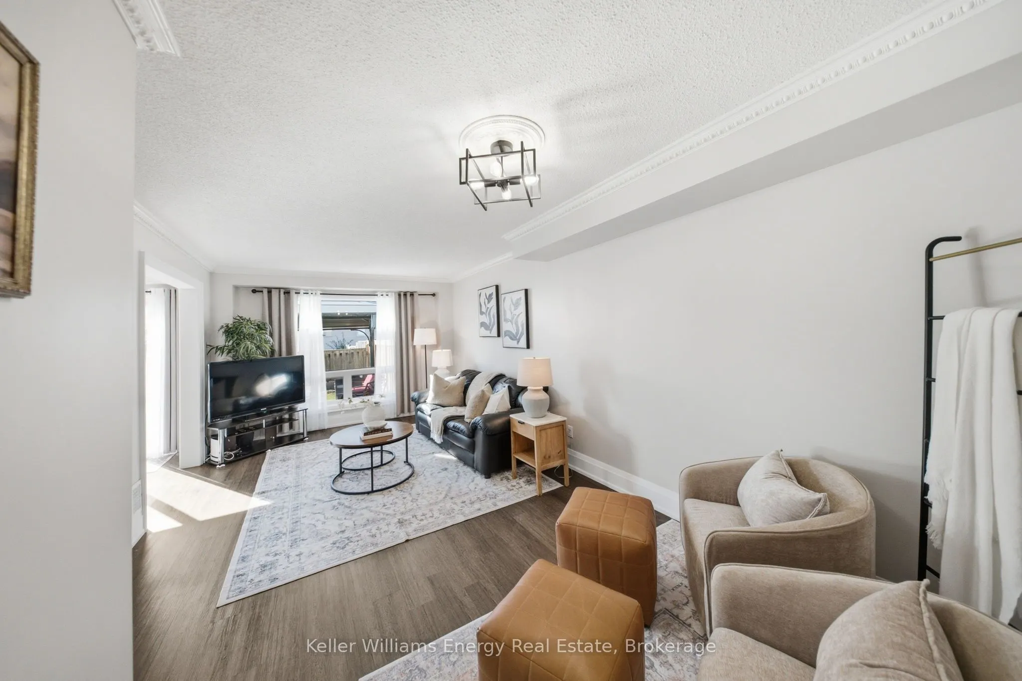 1396 Park Road S