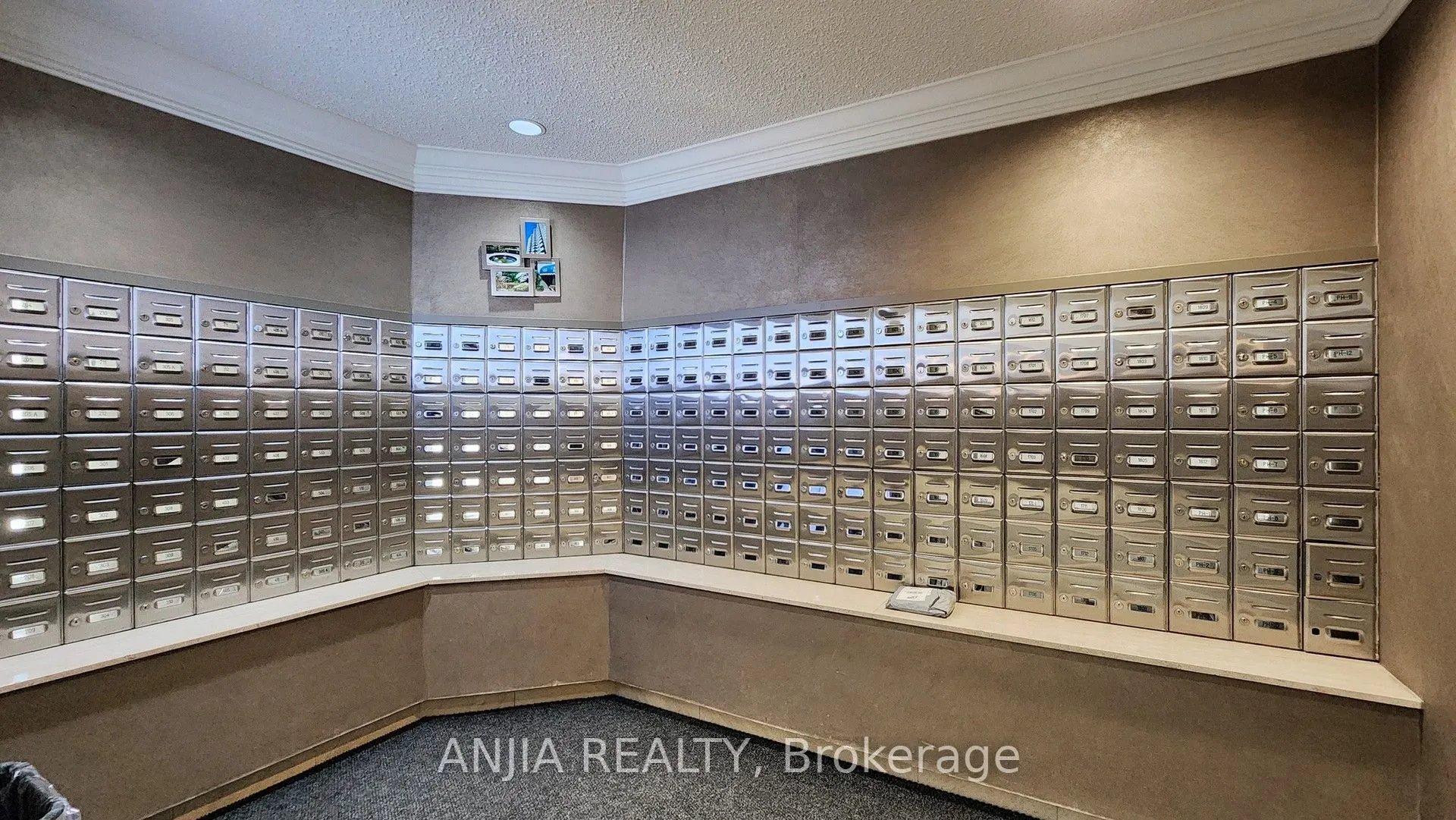 -275 Bamburgh Circle #1107