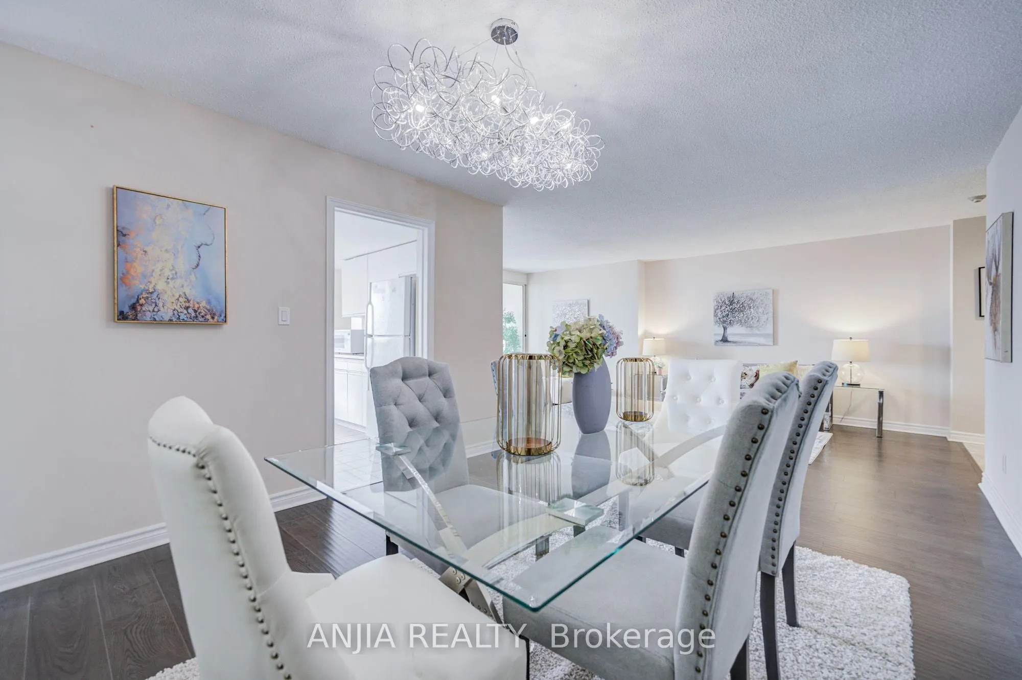 -275 Bamburgh Circle #1107