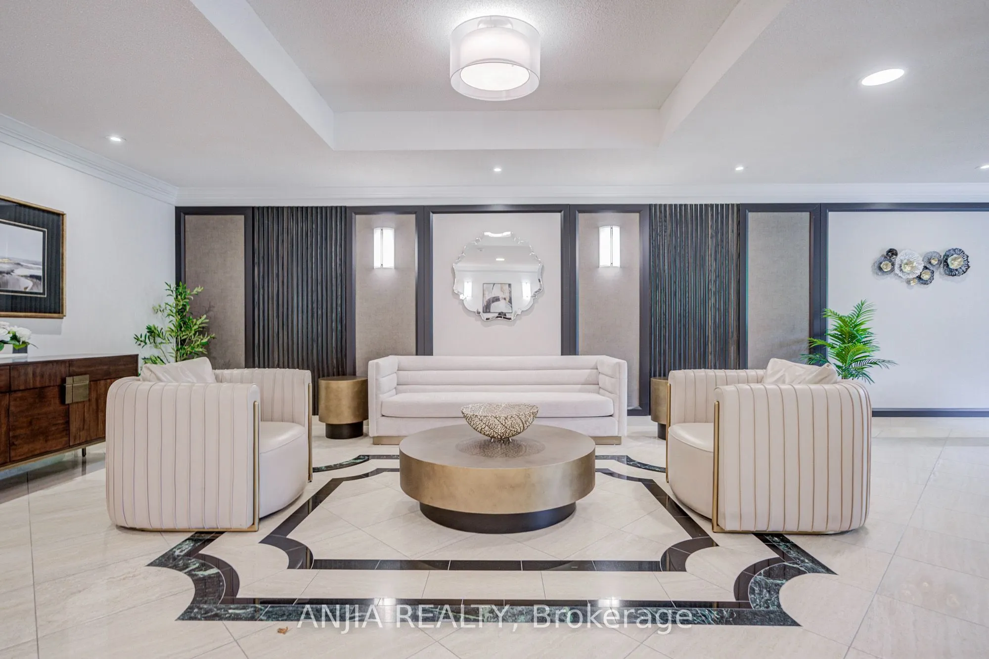 -275 Bamburgh Circle #1107