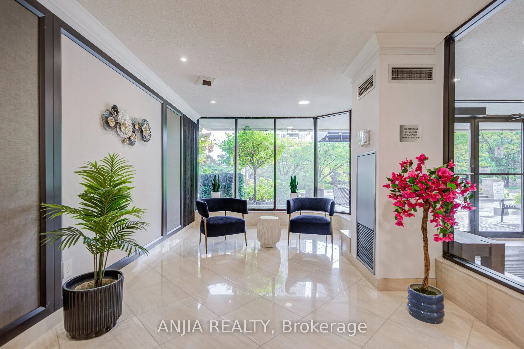 -275 Bamburgh Circle #1107