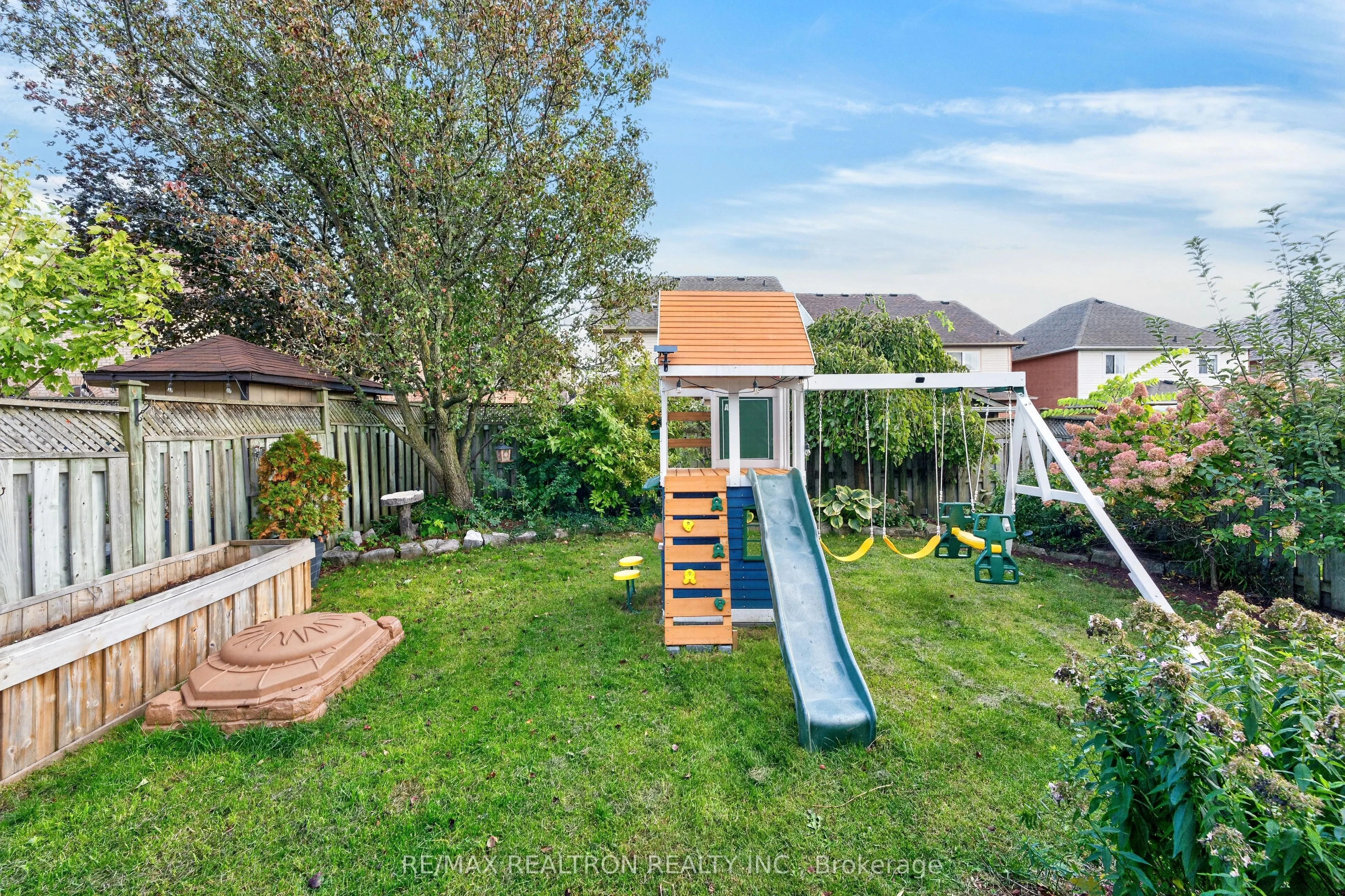 15 Iberville Road