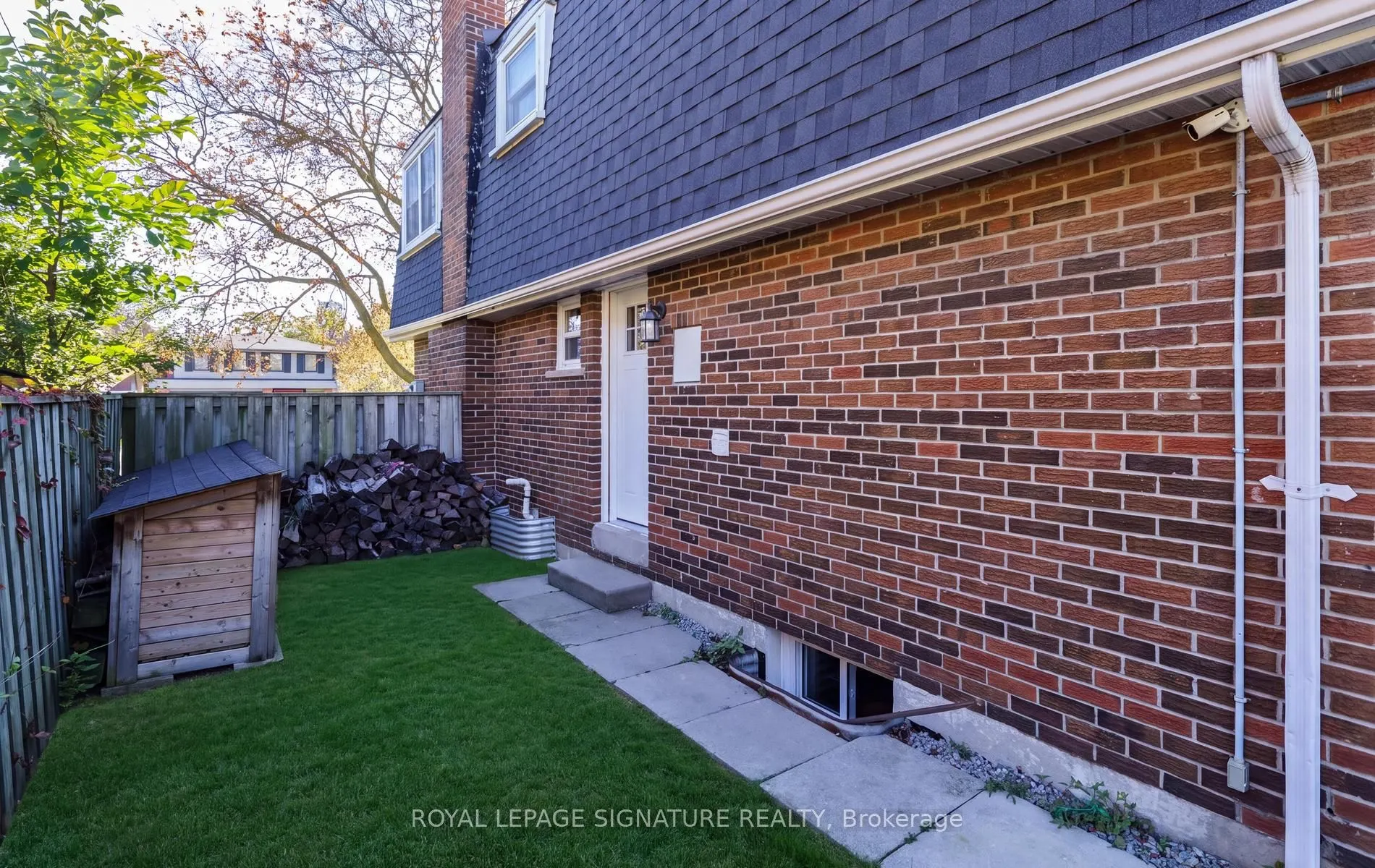 1 Kenmanor Boulevard