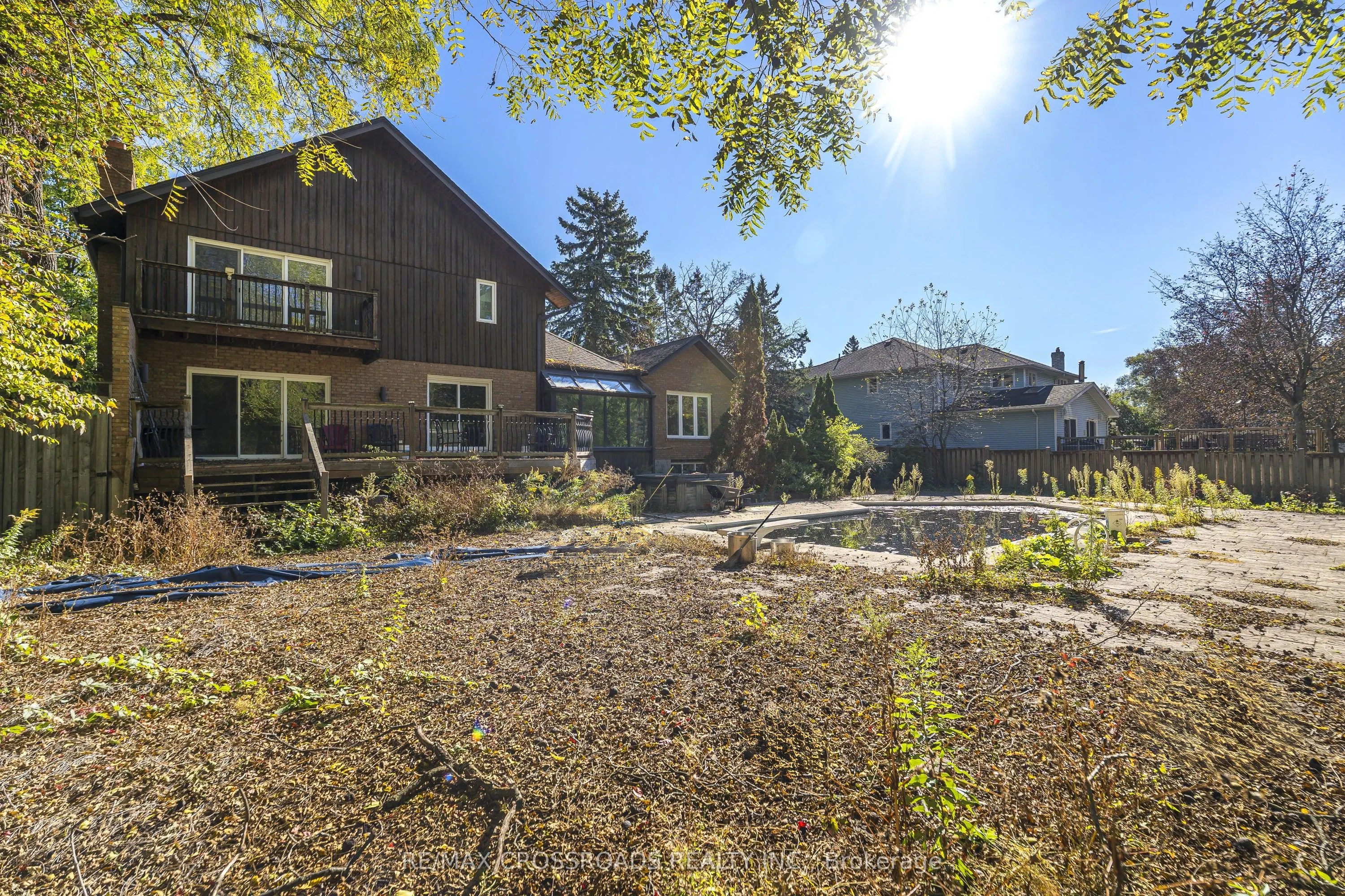 1910 Fairport Road