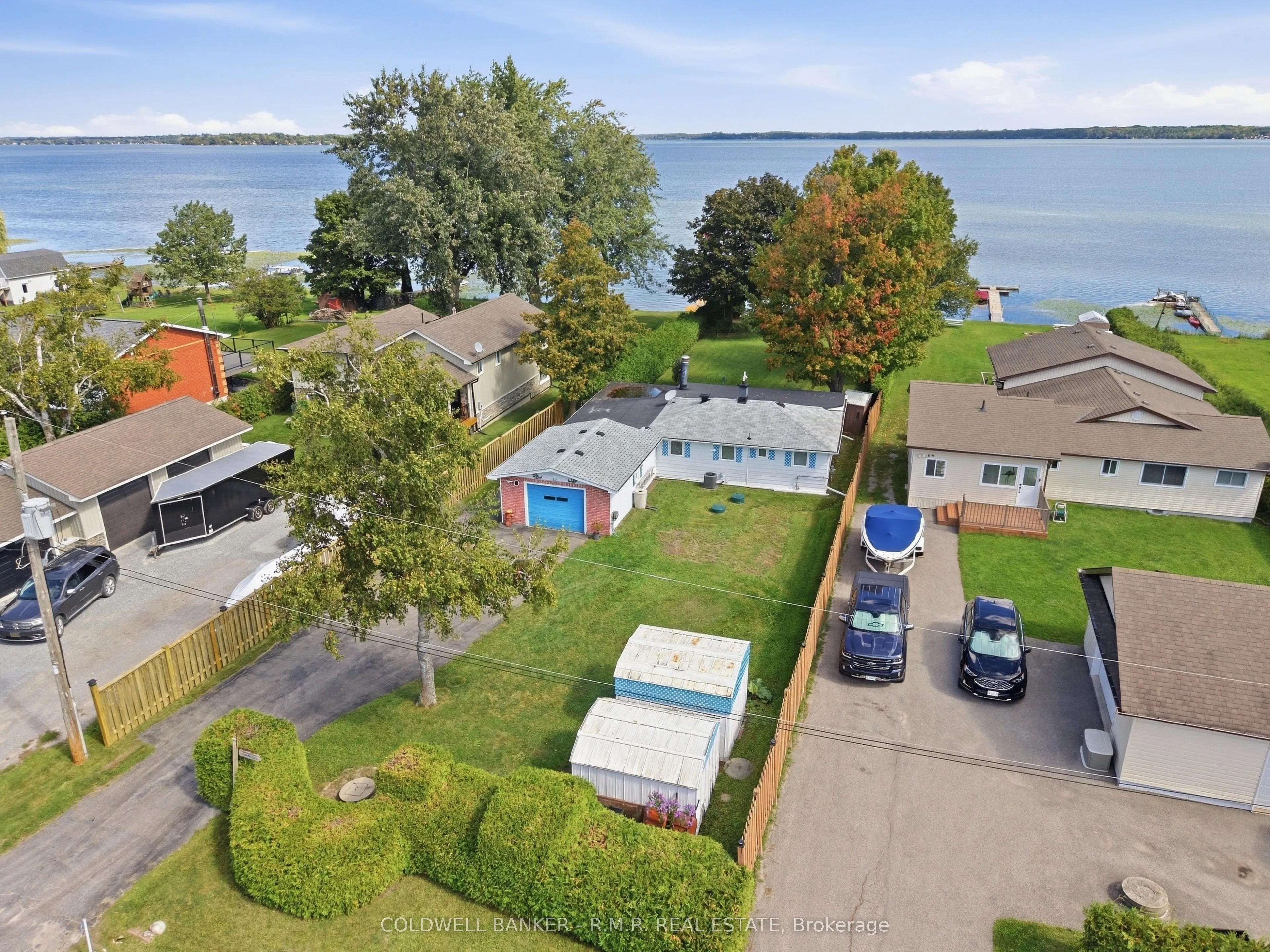 87 Edgewood Crescent