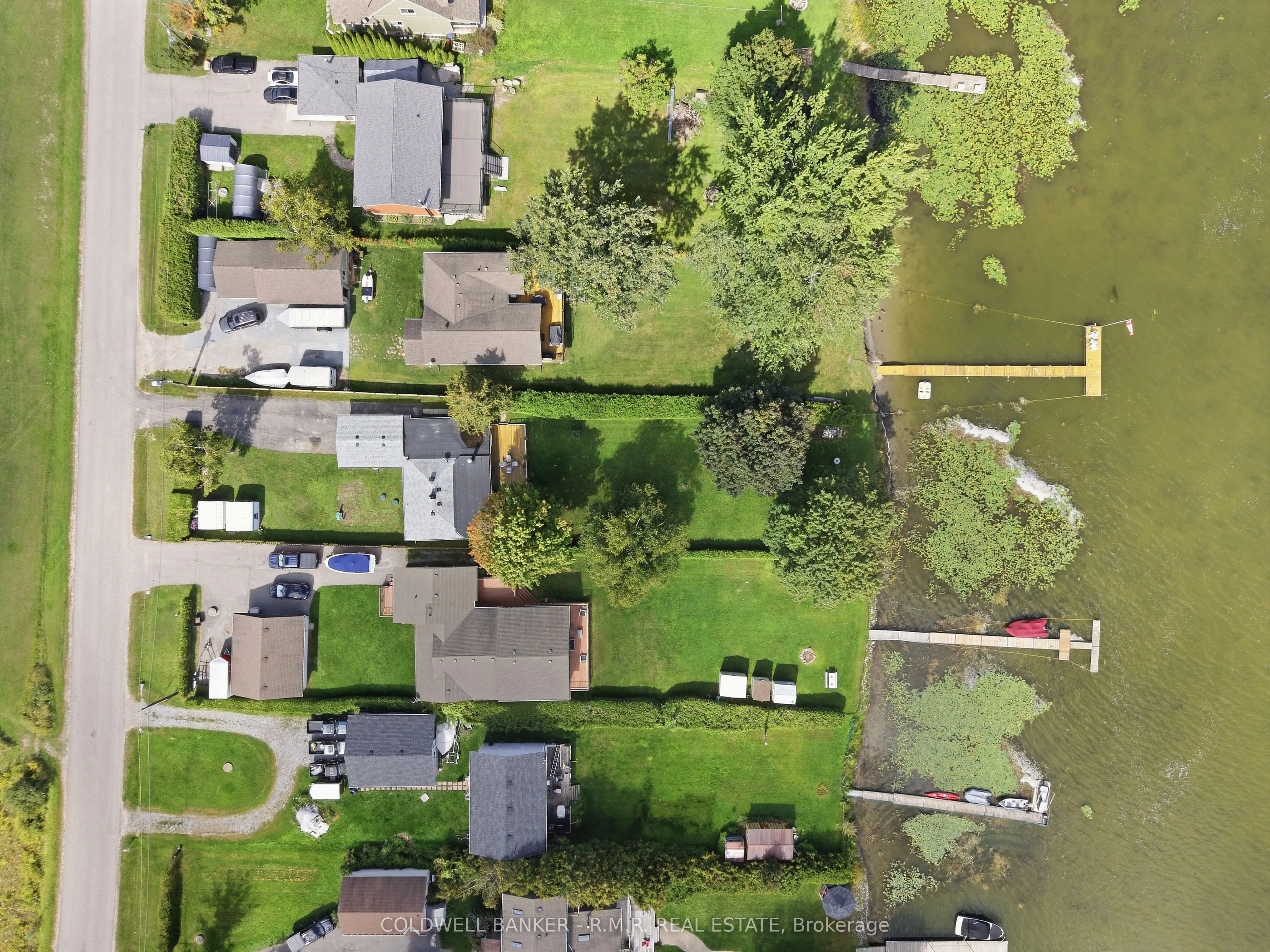 87 Edgewood Crescent