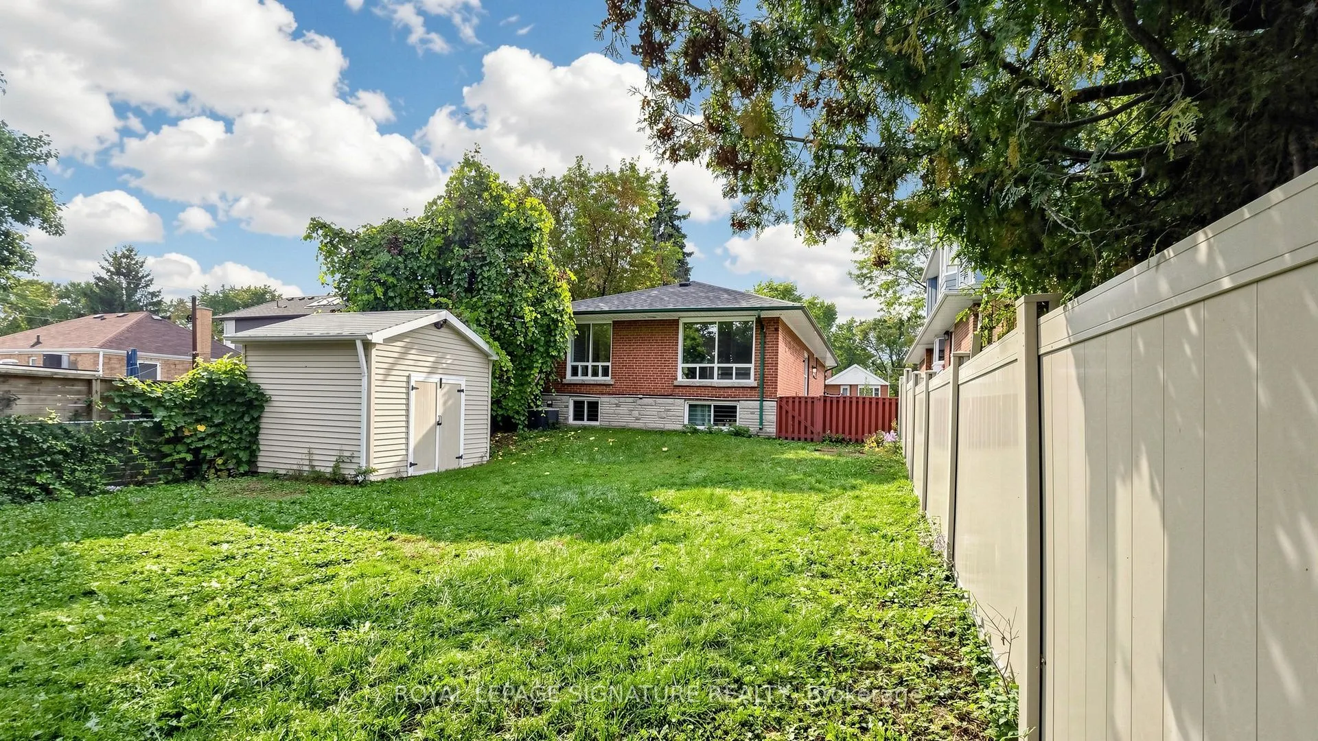 35 Florens Avenue