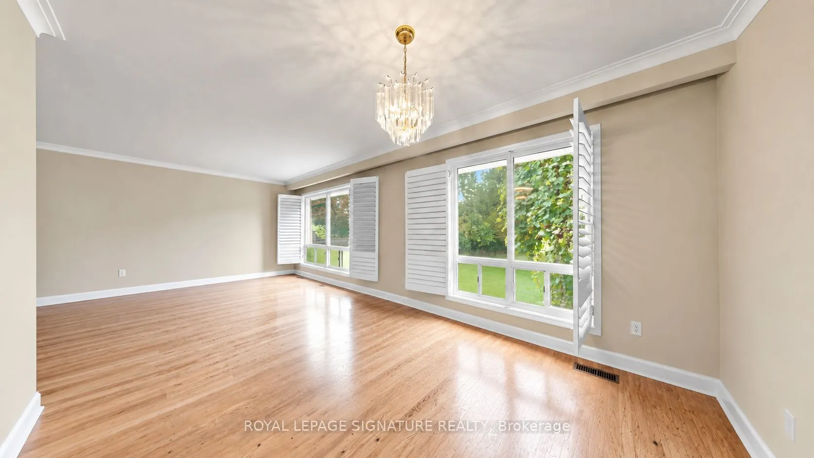 35 Florens Avenue
