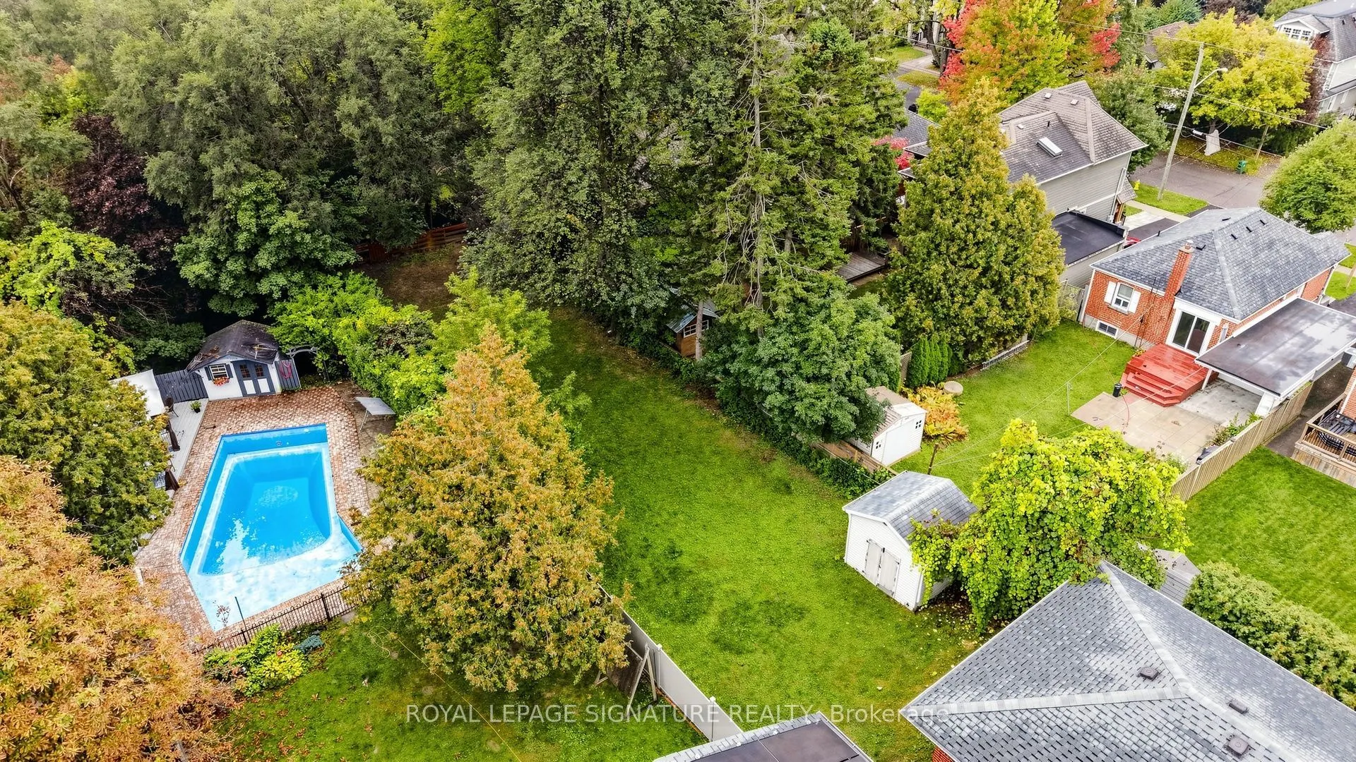 35 Florens Avenue