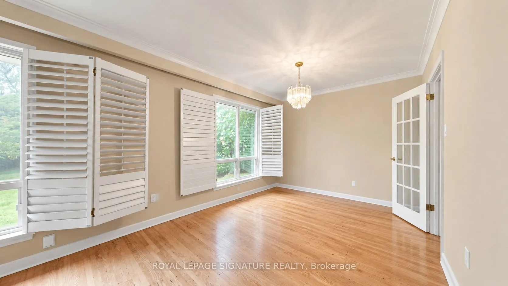 35 Florens Avenue