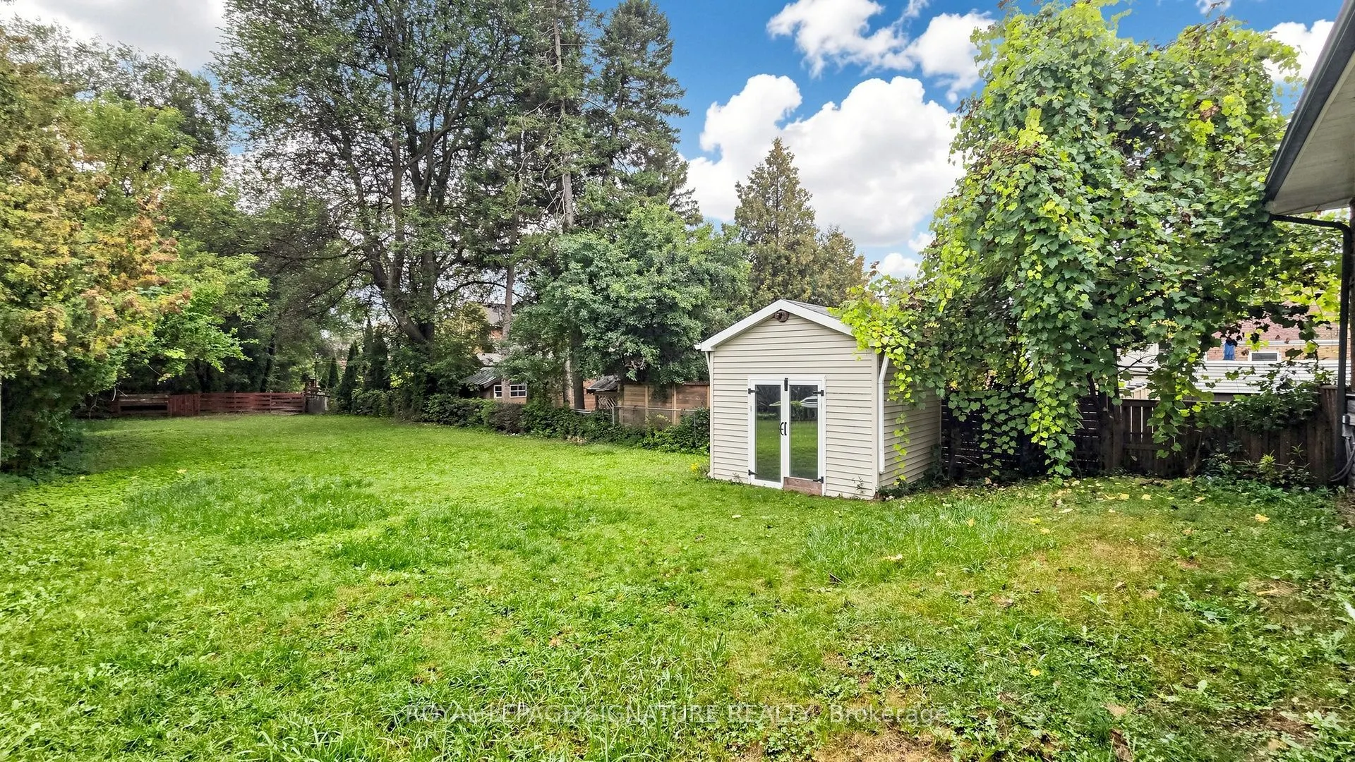 35 Florens Avenue