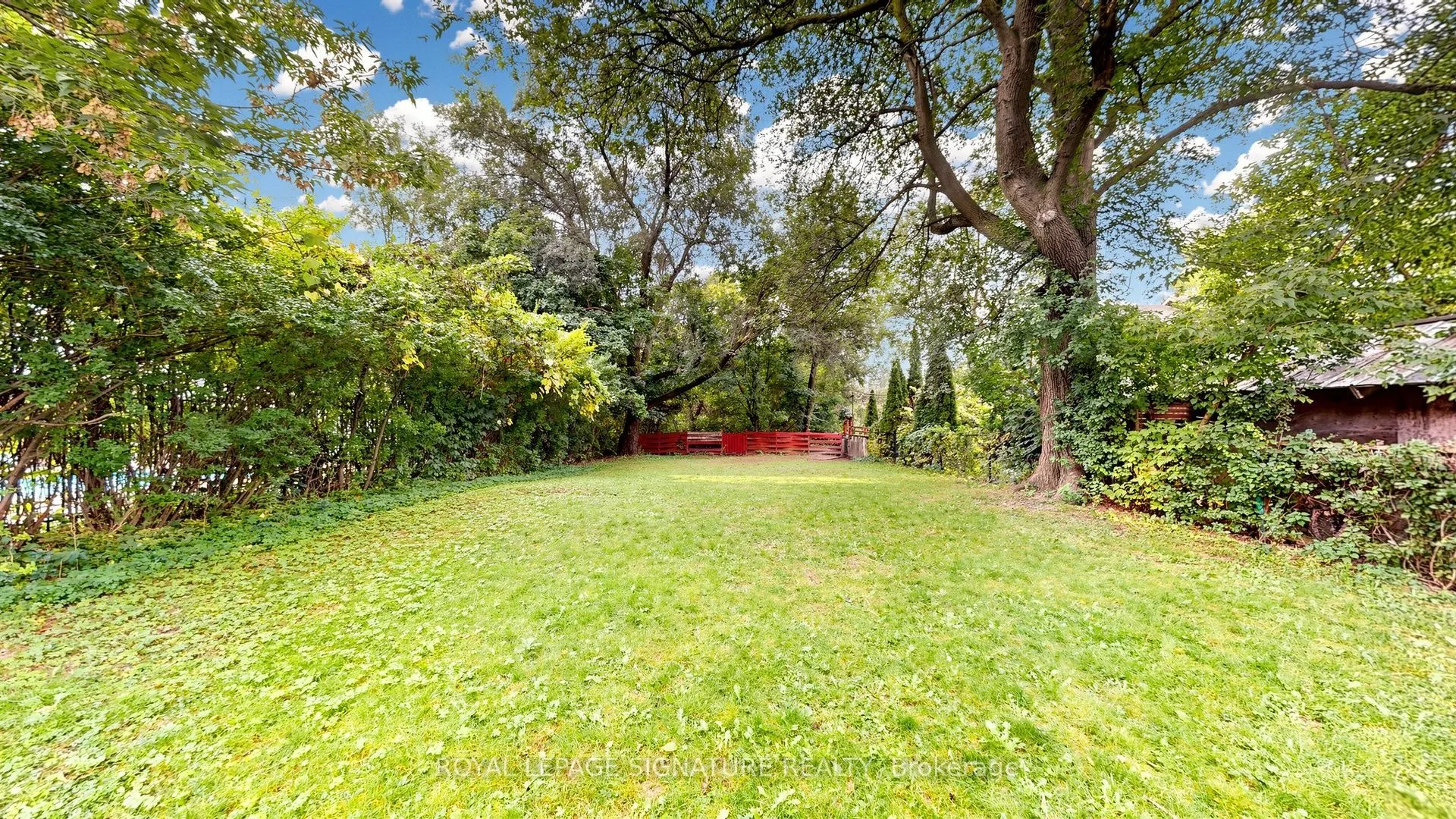 35 Florens Avenue