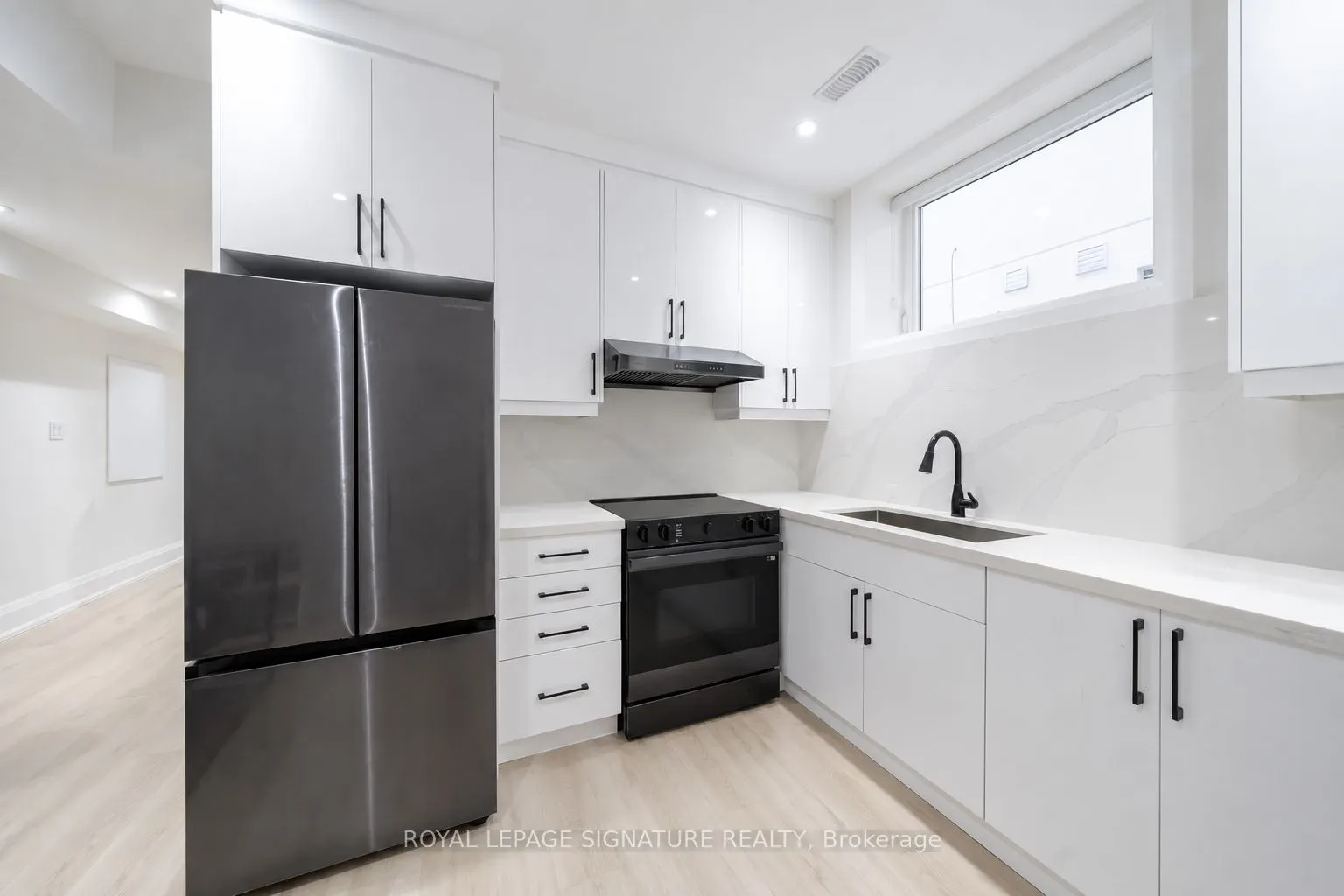 540B Pharmacy Avenue