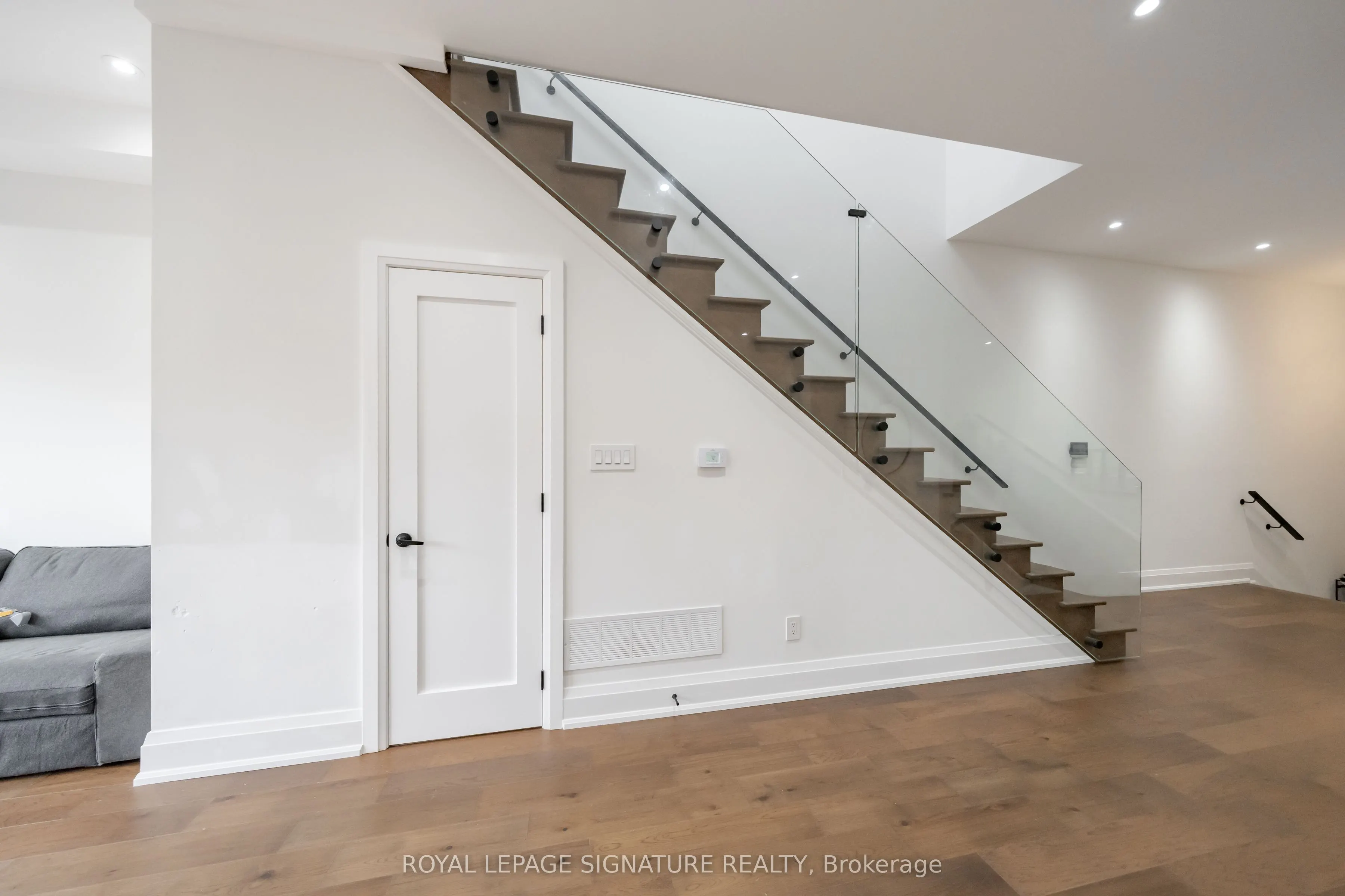 540B Pharmacy Avenue