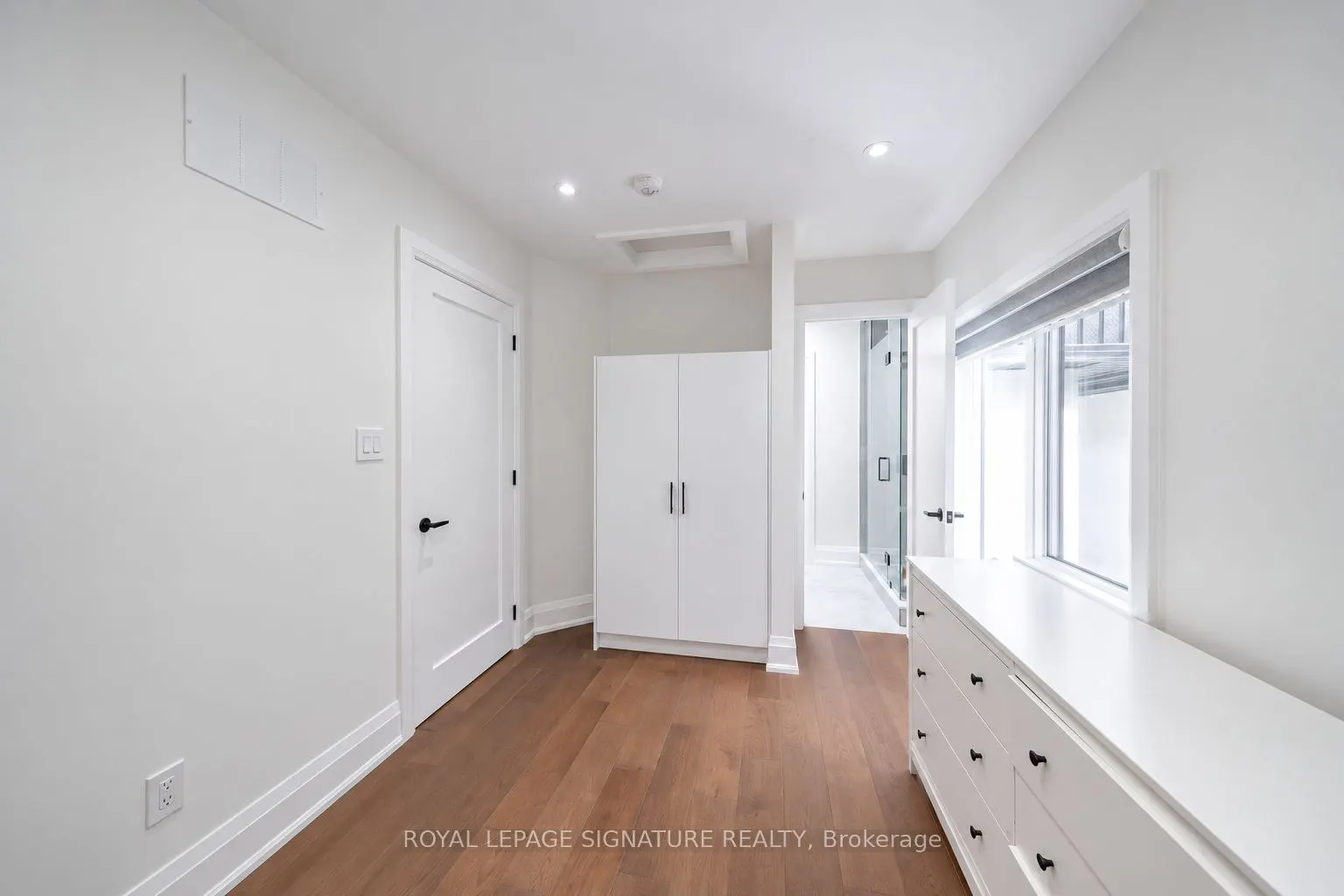 540B Pharmacy Avenue