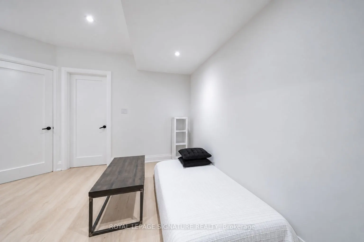 540B Pharmacy Avenue