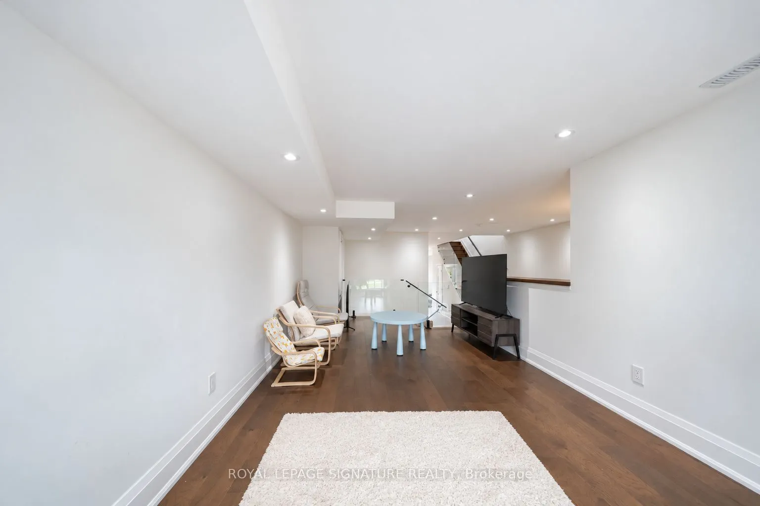540B Pharmacy Avenue