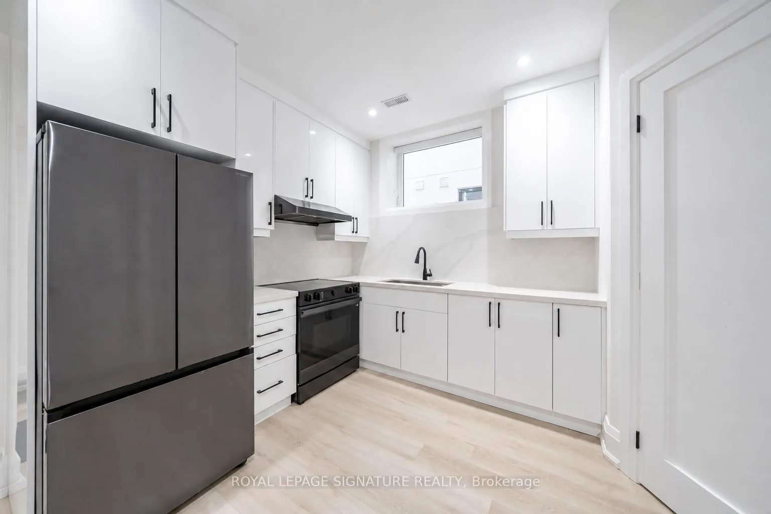 540B Pharmacy Avenue