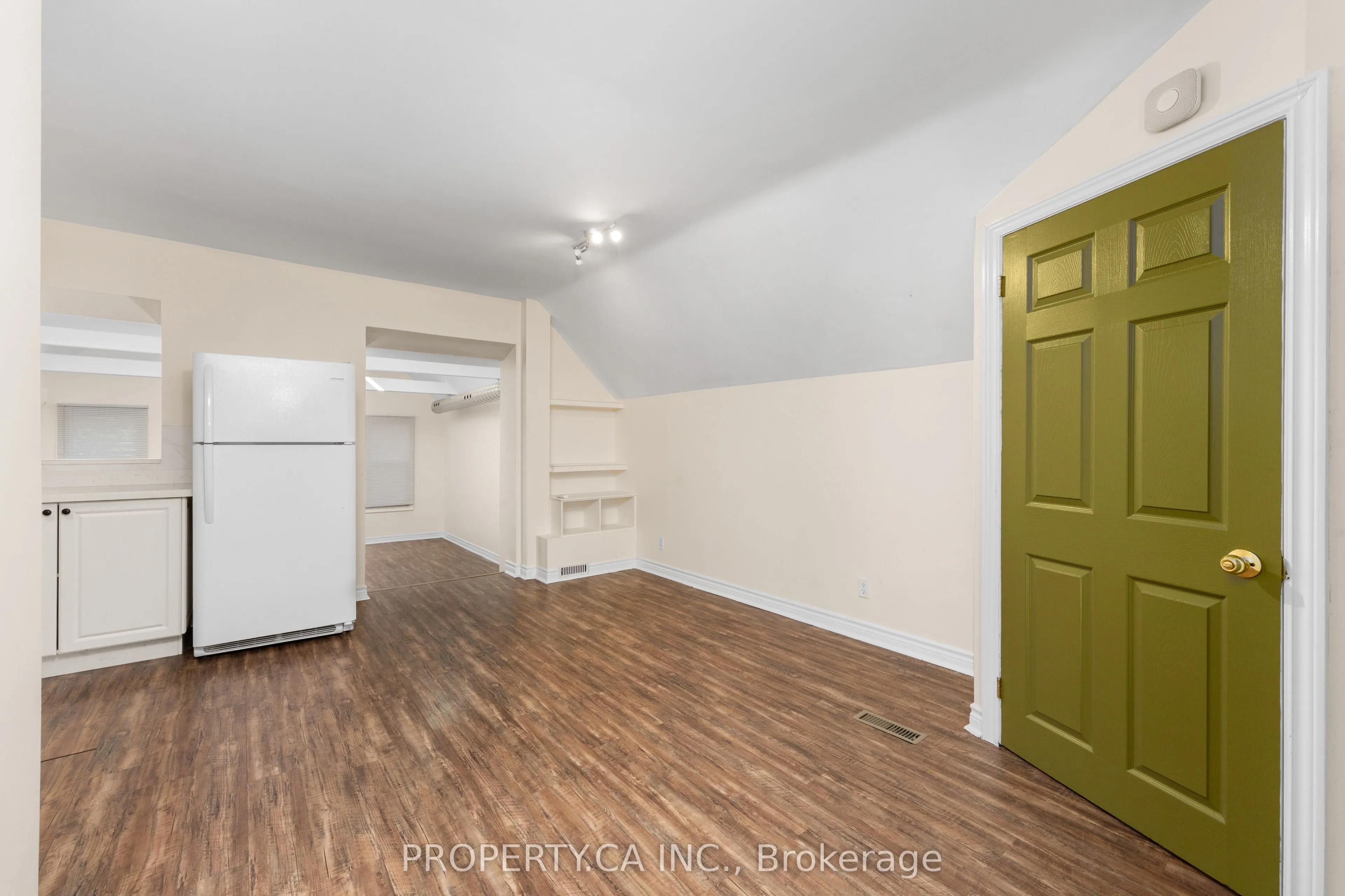 112 Stephenson Avenue