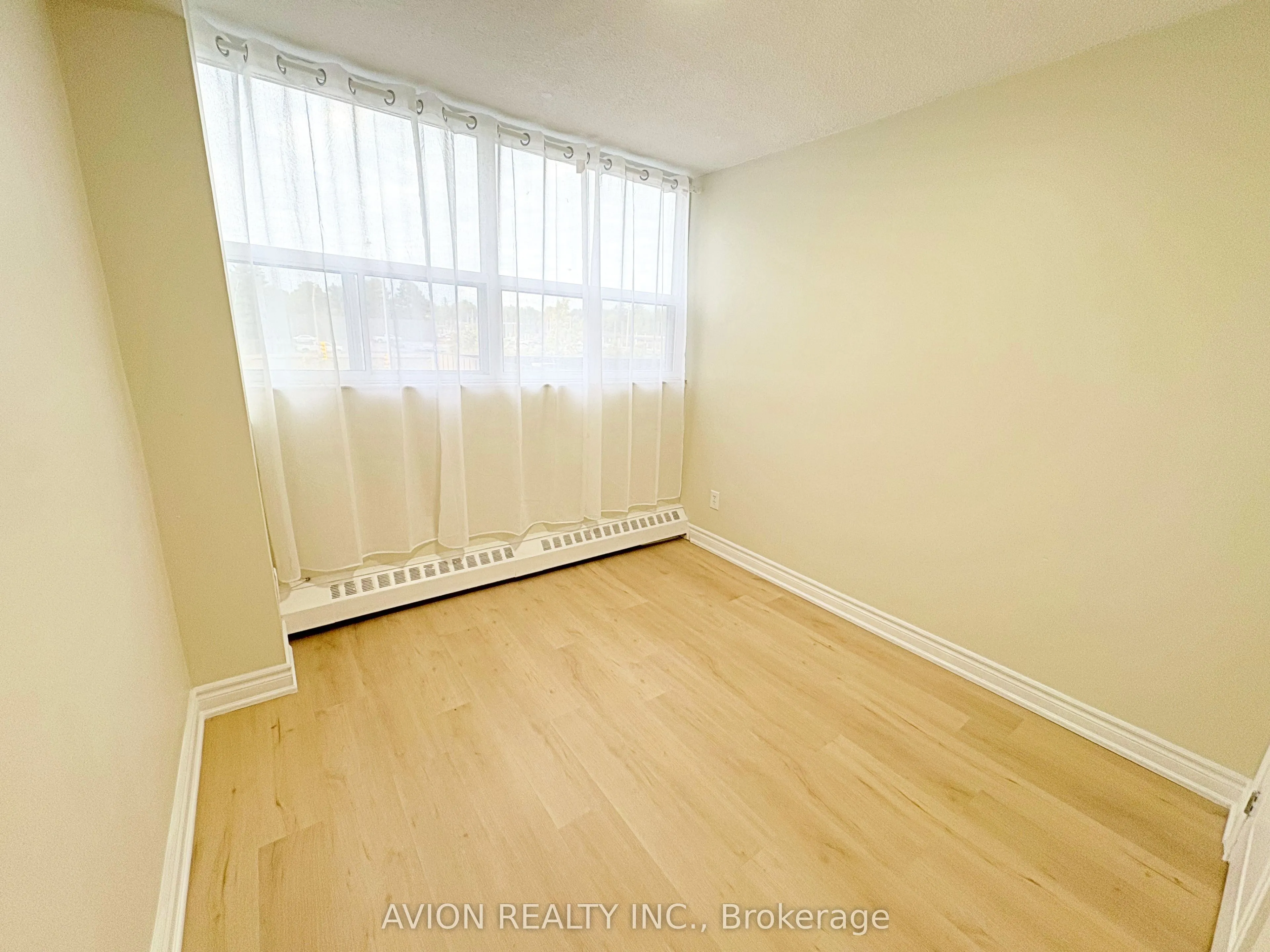 4091 Sheppard Avenue #202