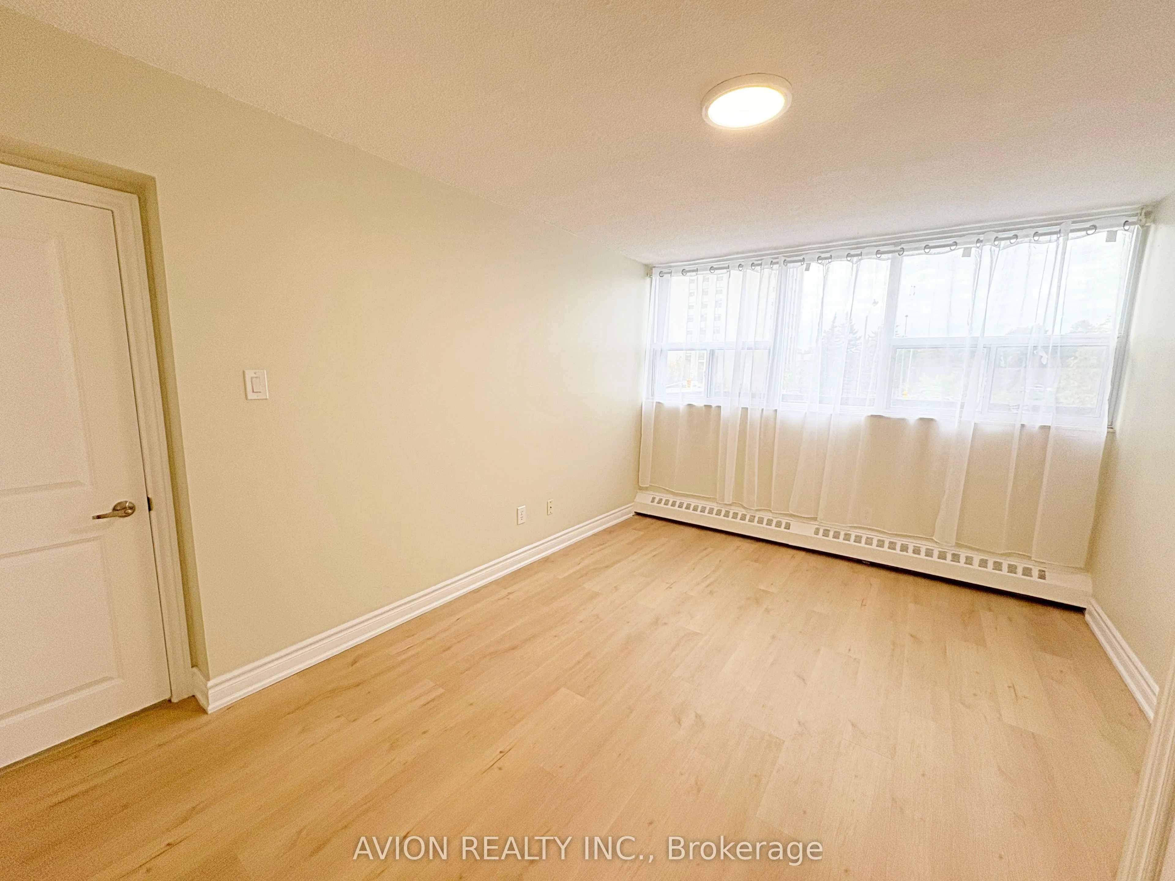 4091 Sheppard Avenue #202