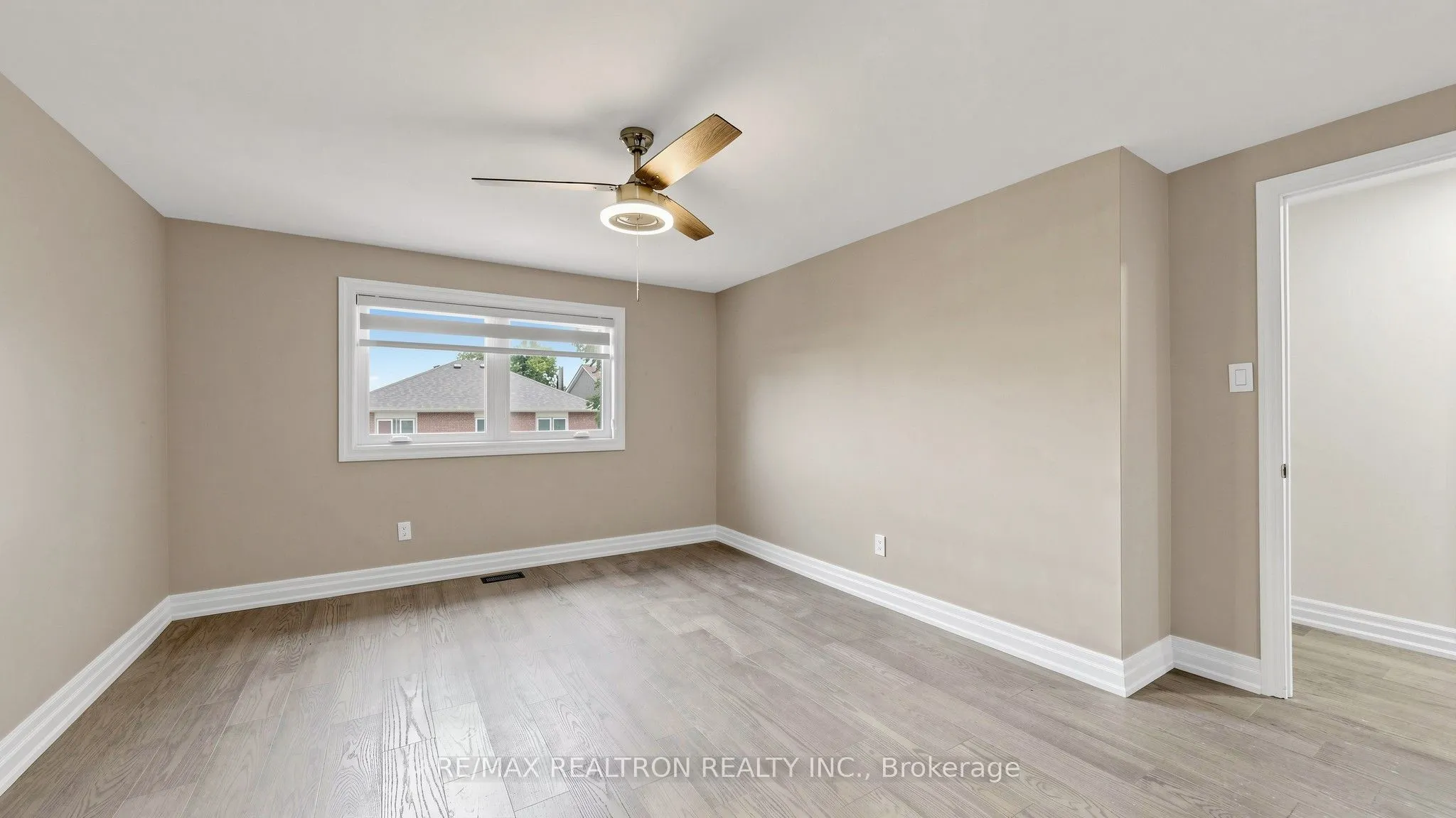 72 Halfmoon Square