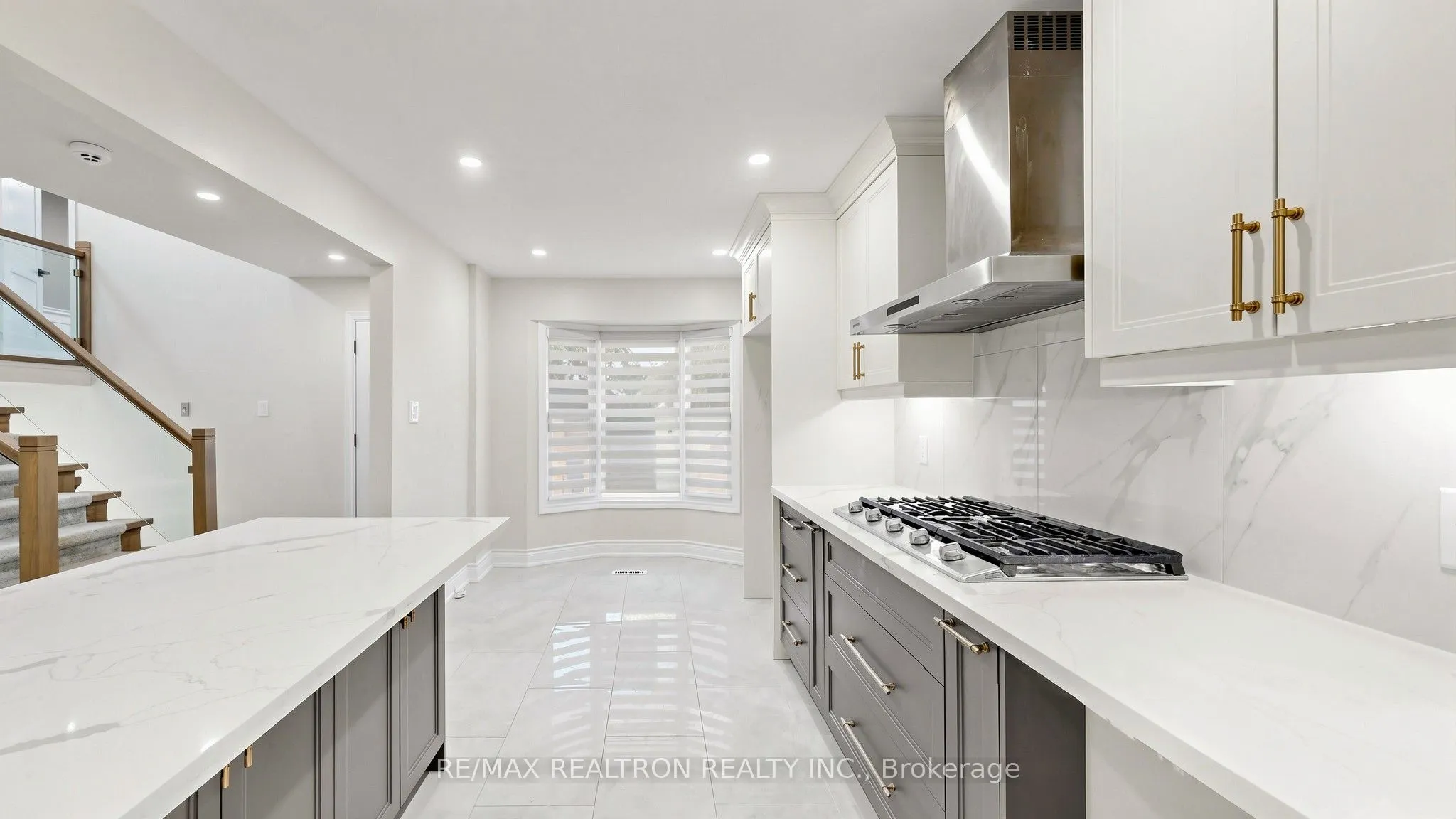 72 Halfmoon Square