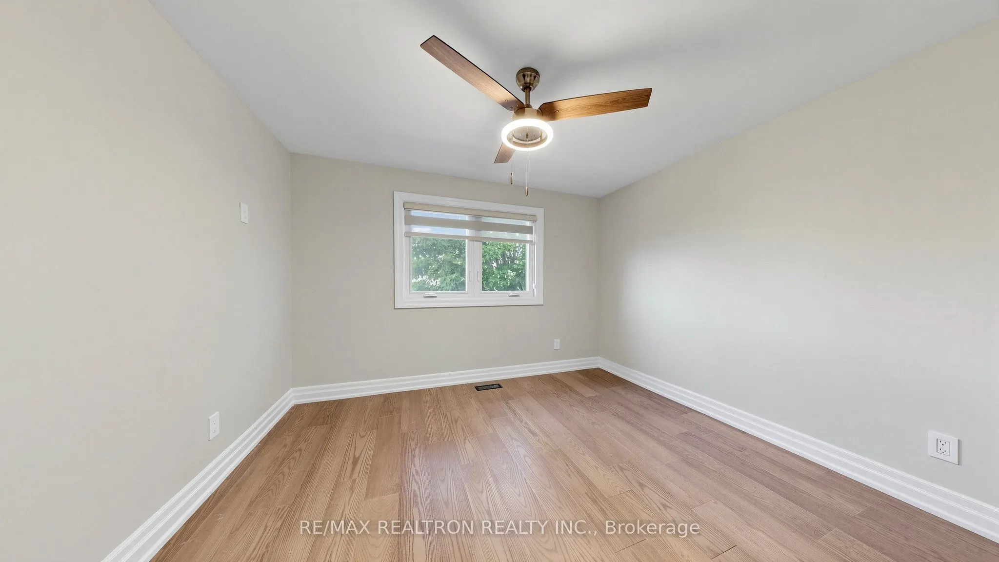 72 Halfmoon Square