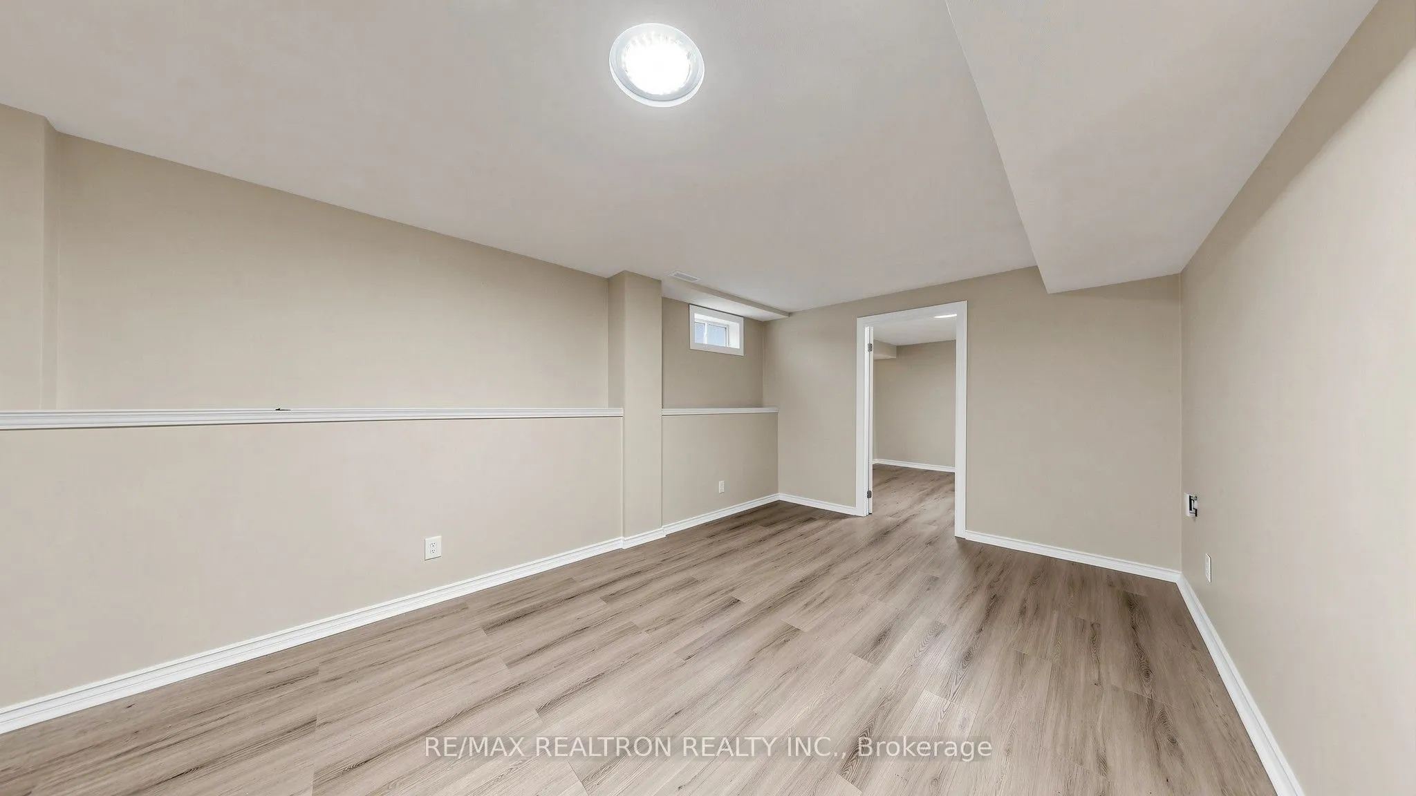 72 Halfmoon Square