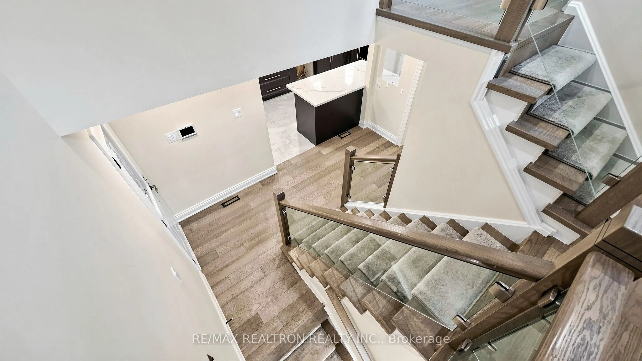 72 Halfmoon Square