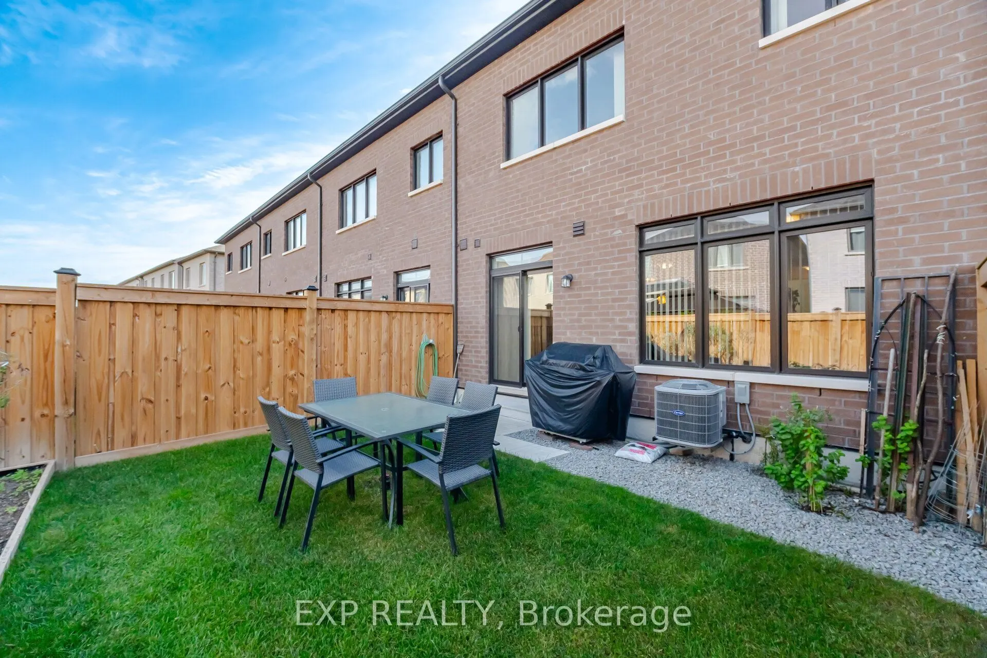 130 Ogston Crescent