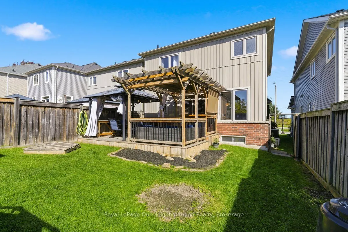 126 Ted Miller Crescent