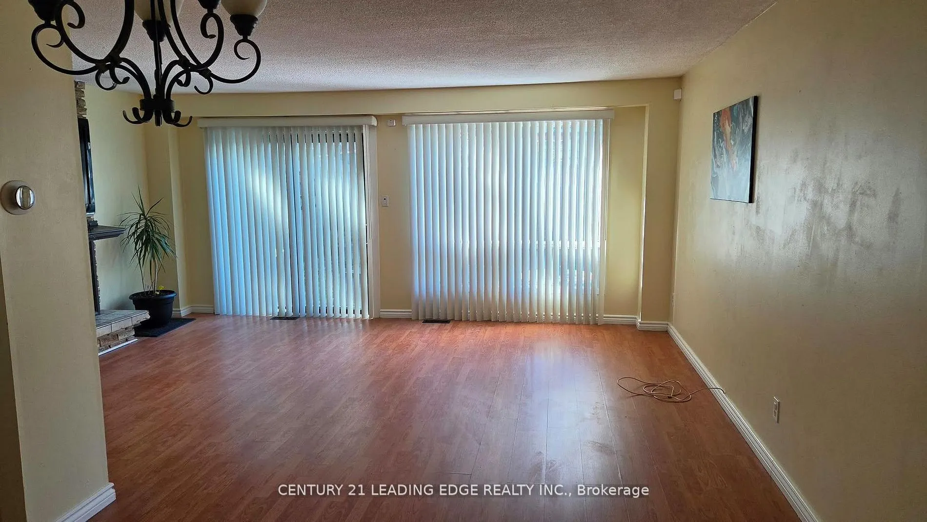 6 Plum Brook Crescent #MAIN & 2ND FLR
