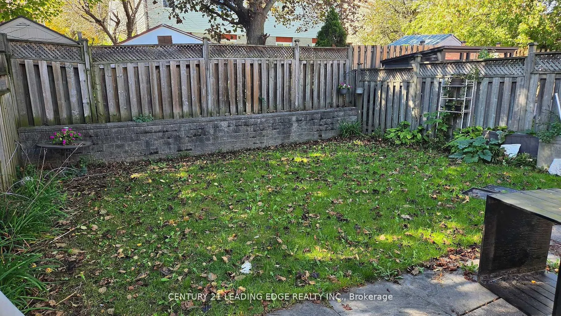 6 Plum Brook Crescent #MAIN & 2ND FLR