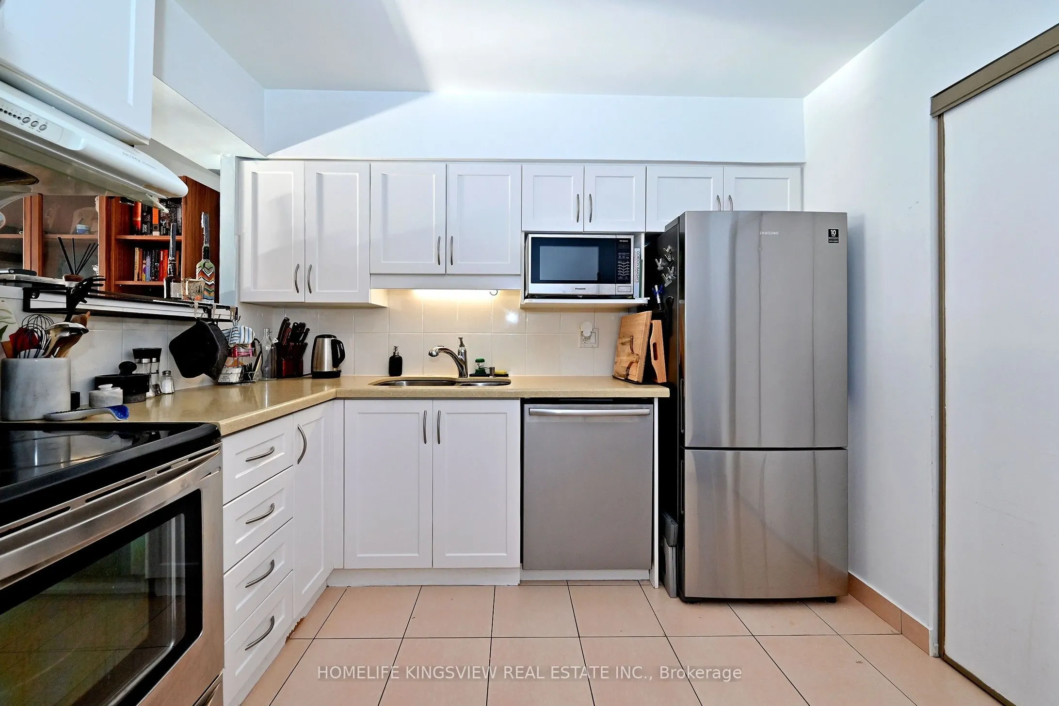 175 Bamburgh Circle #601