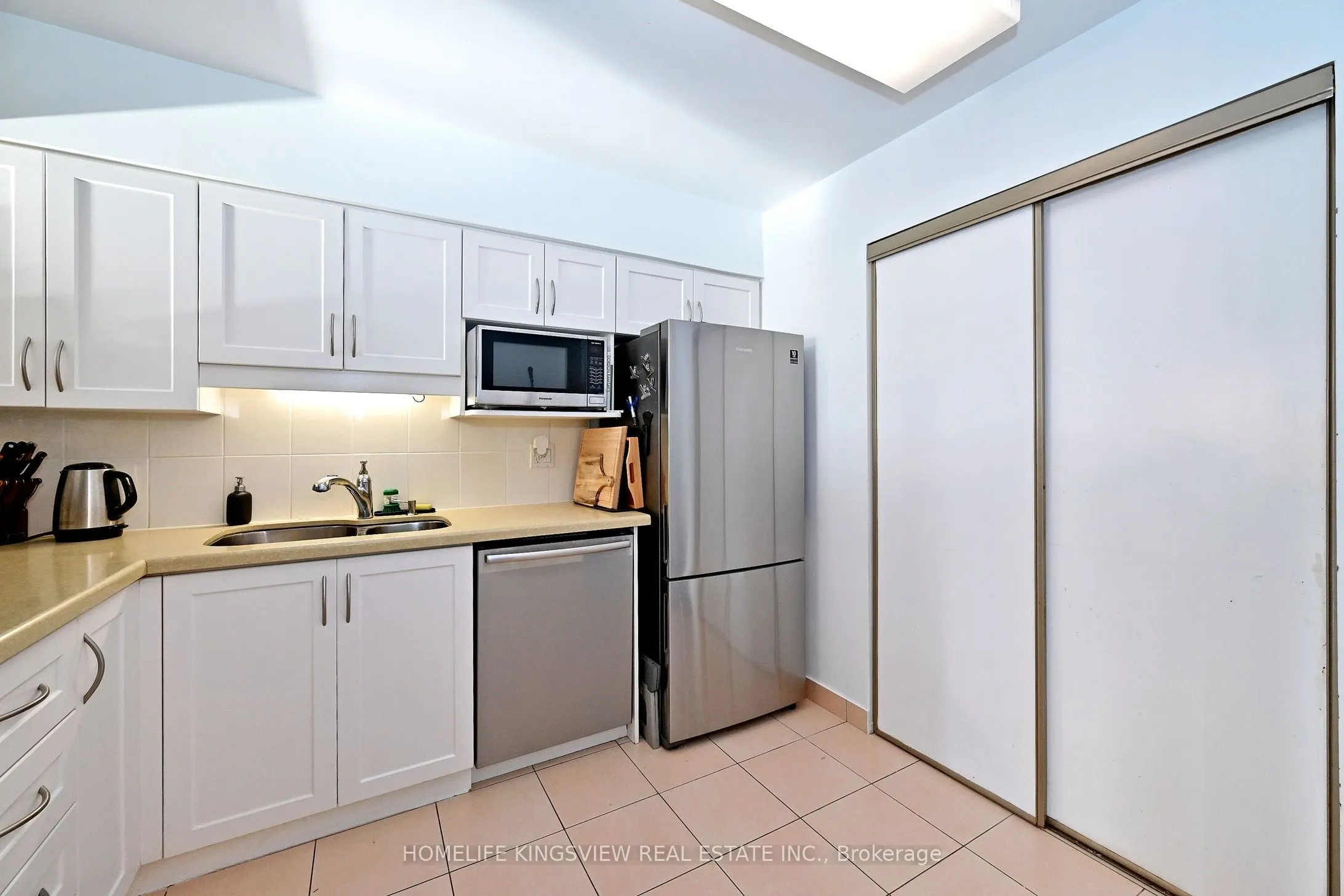 175 Bamburgh Circle #601