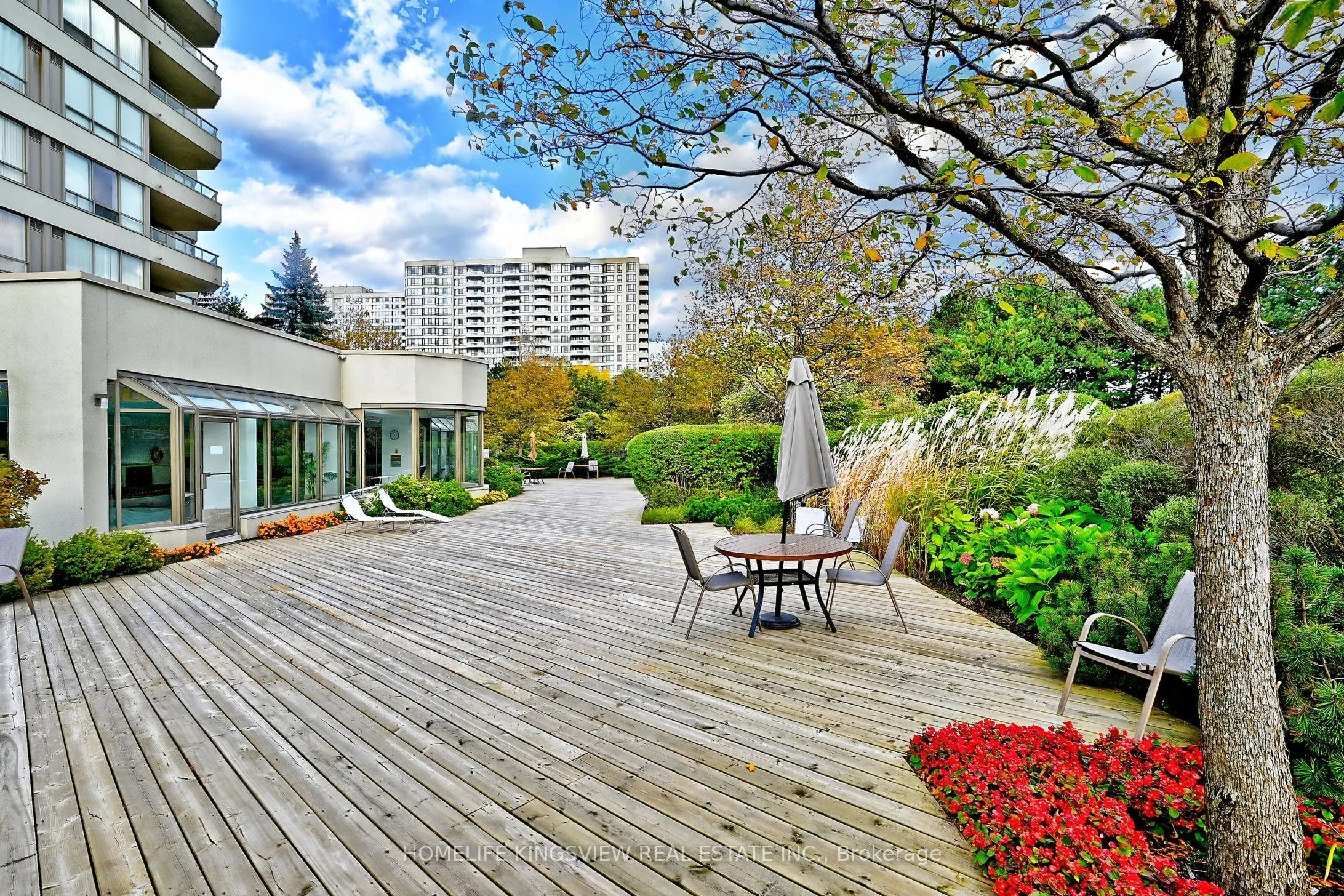 175 Bamburgh Circle #601