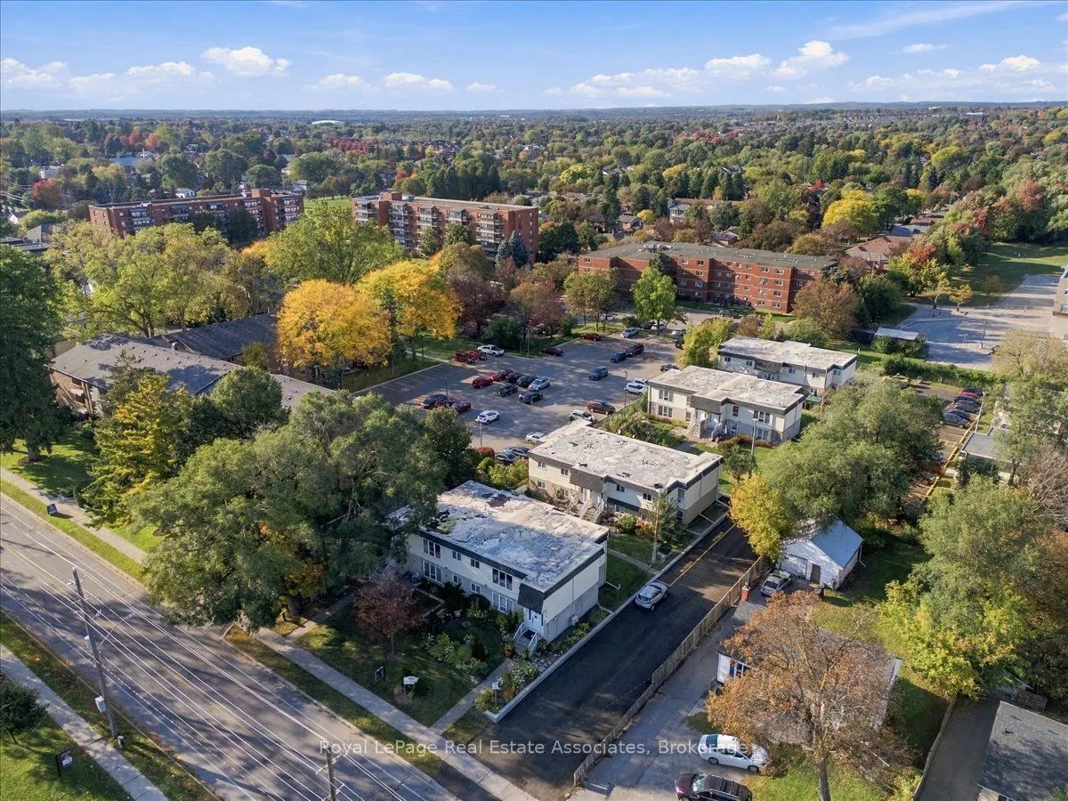 540 Mary Street E #1-4