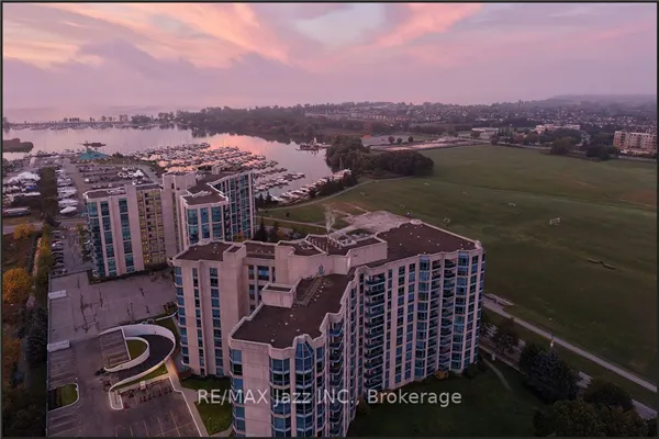 360 Watson Street W #105
