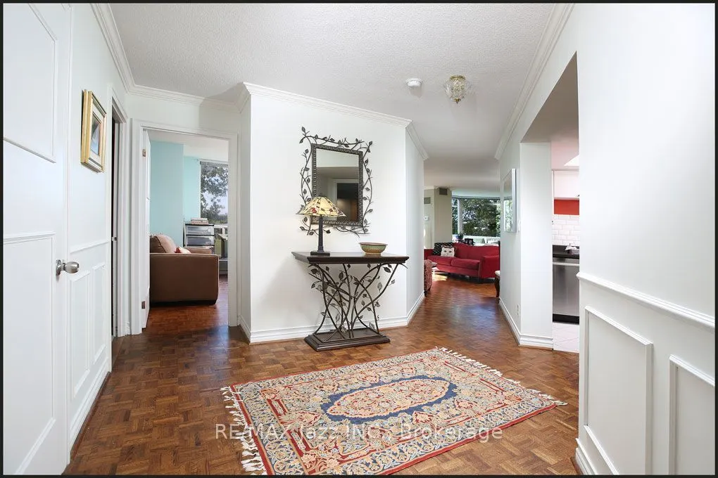 360 Watson Street W #105