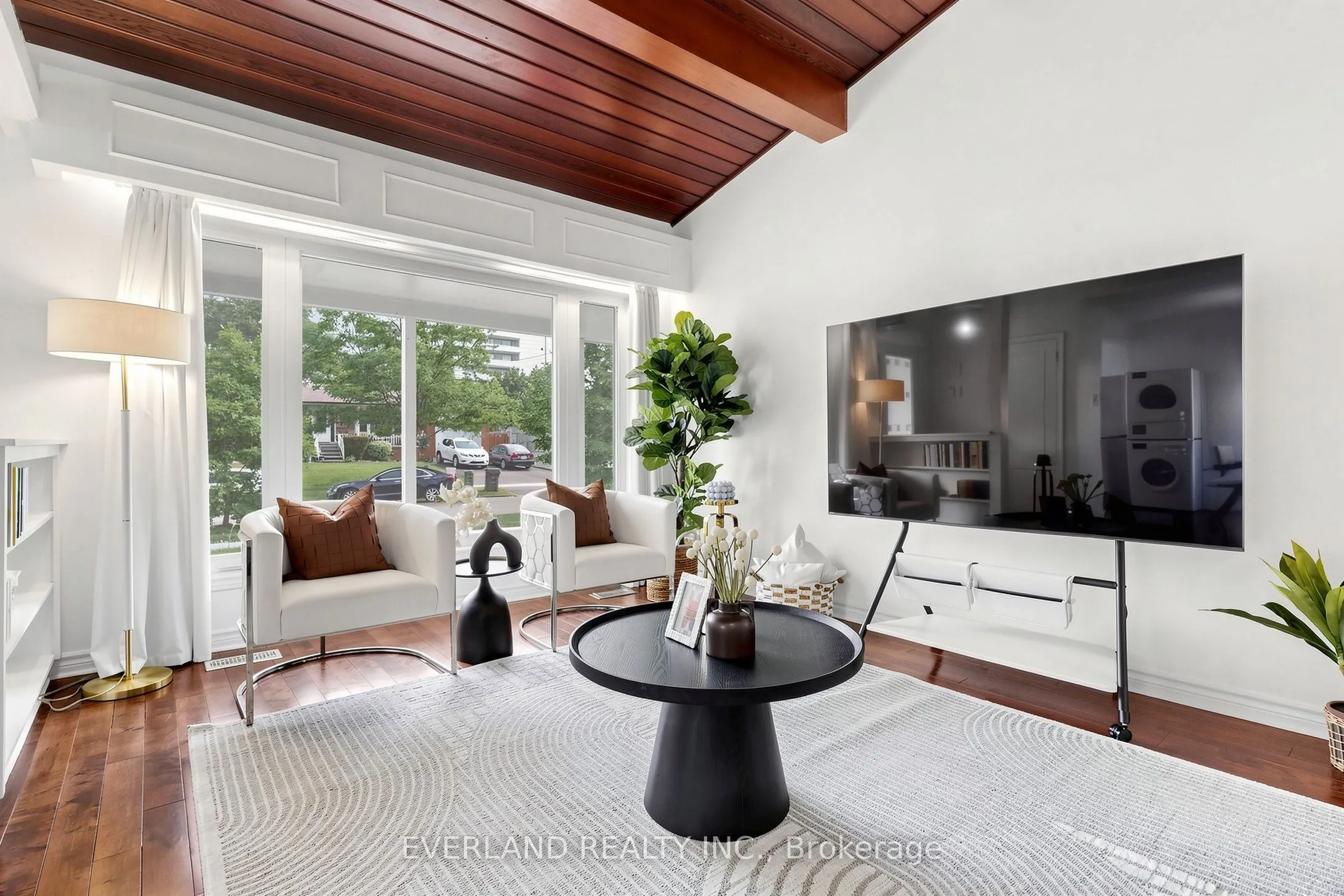 38 Six Nations Avenue