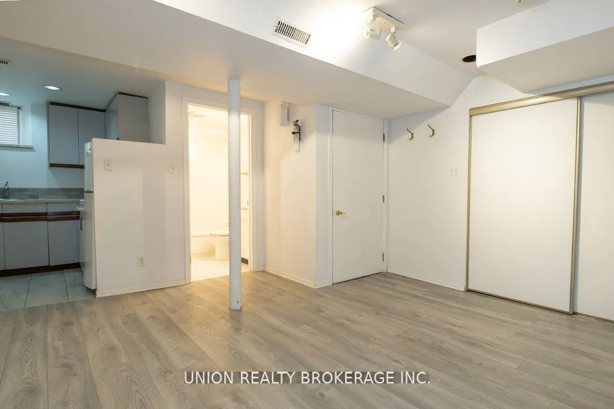 33 Balsam Avenue #B1