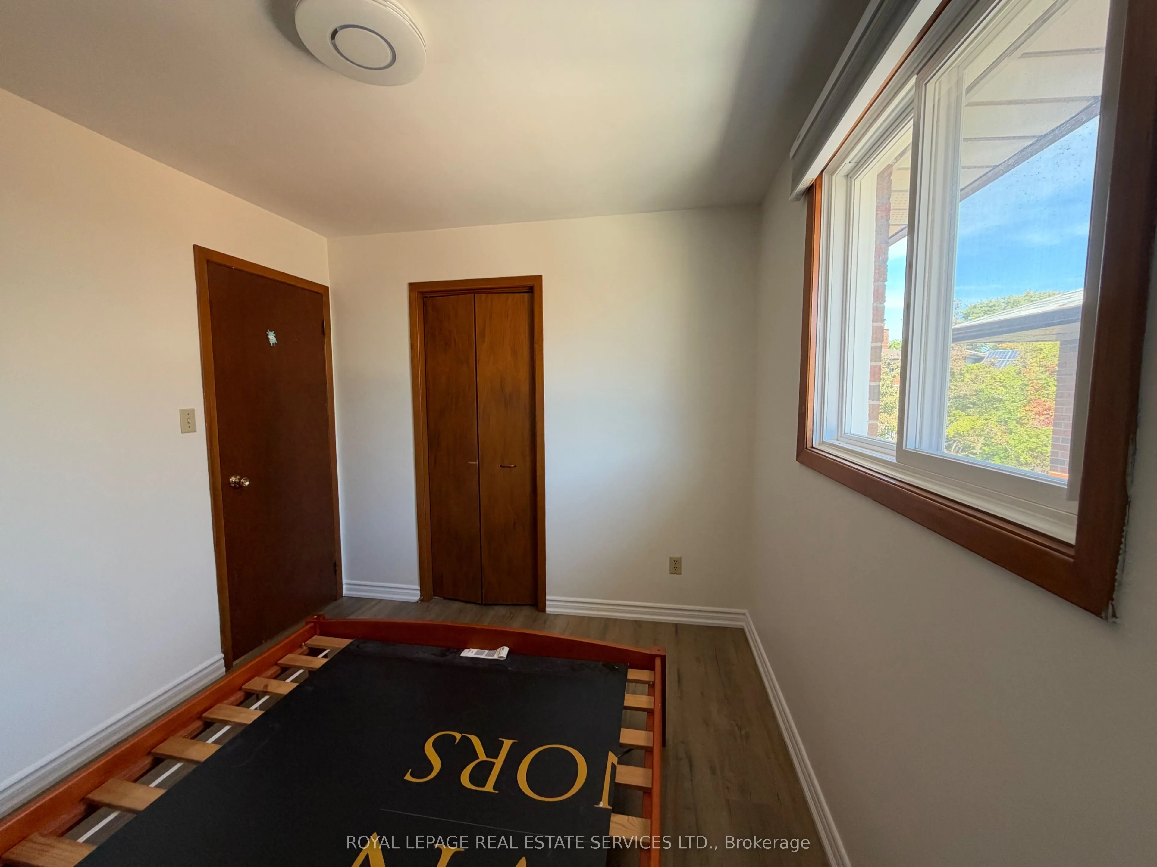 66 Terryhill Crescent #Upper